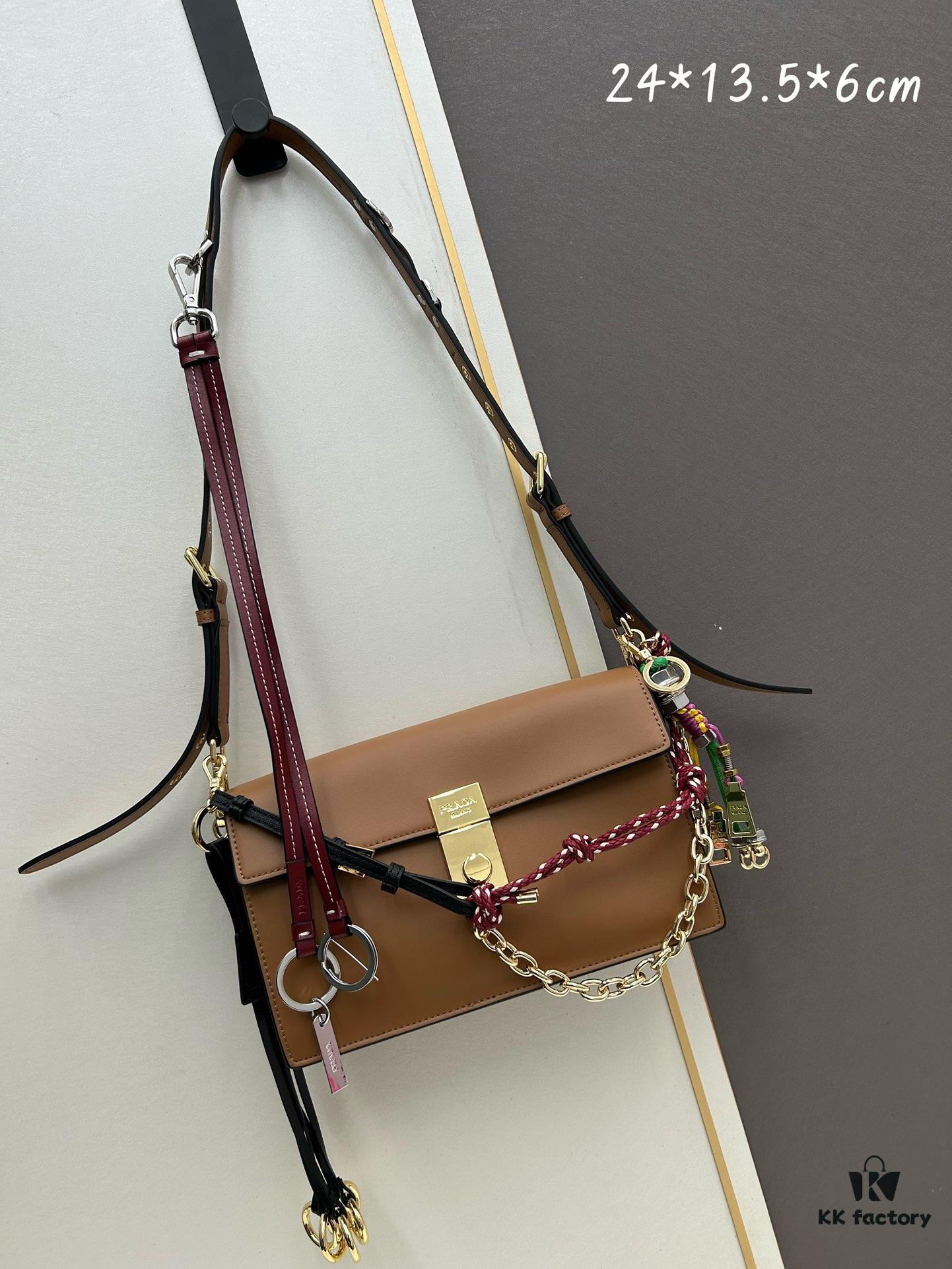 Small PRADA Counter with Gift Box, Celebrity Same Style 🎉 First Layer Cowhide [Original Quality Matched to Counter Hardware]