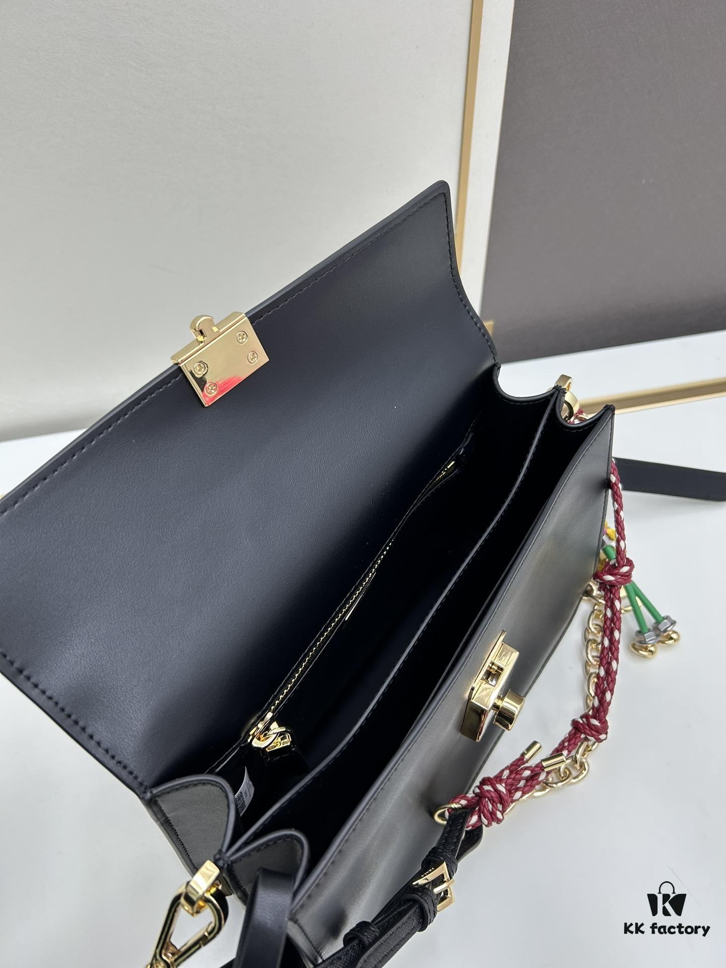 Small PRADA Counter with Gift Box, Celebrity Same Style 🎉 First Layer Cowhide [Original Quality + Matching Counter Hardware]