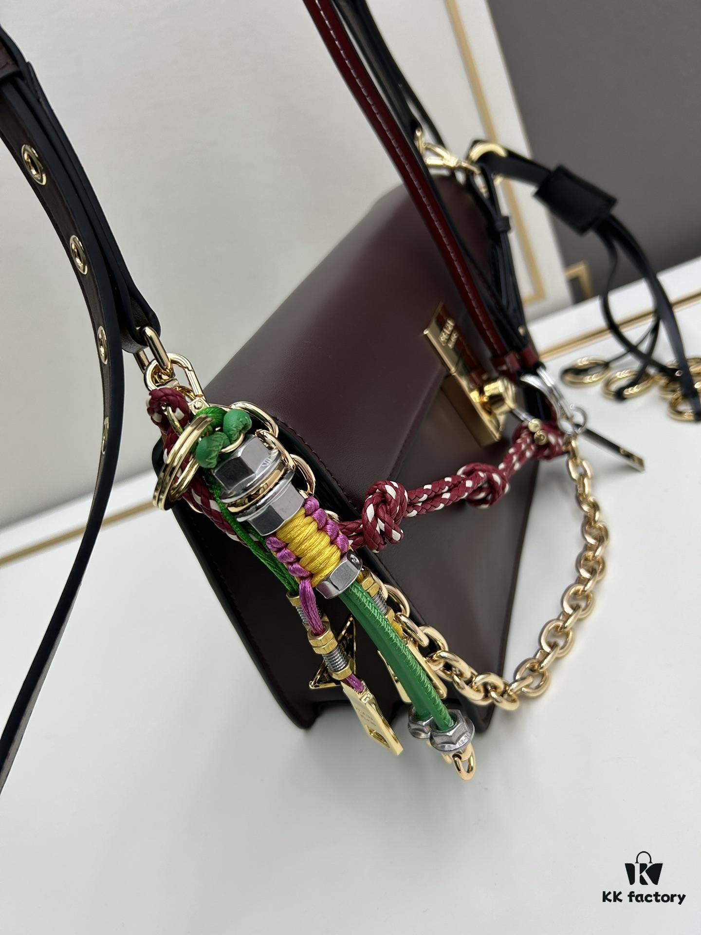 Small PRADA Counter with Gift Box, Celebrity Same Style 🎉 First Layer Cowhide [Original Quality Matched to Counter Hardware] Soft and Comfortable Touch, Large Capacity