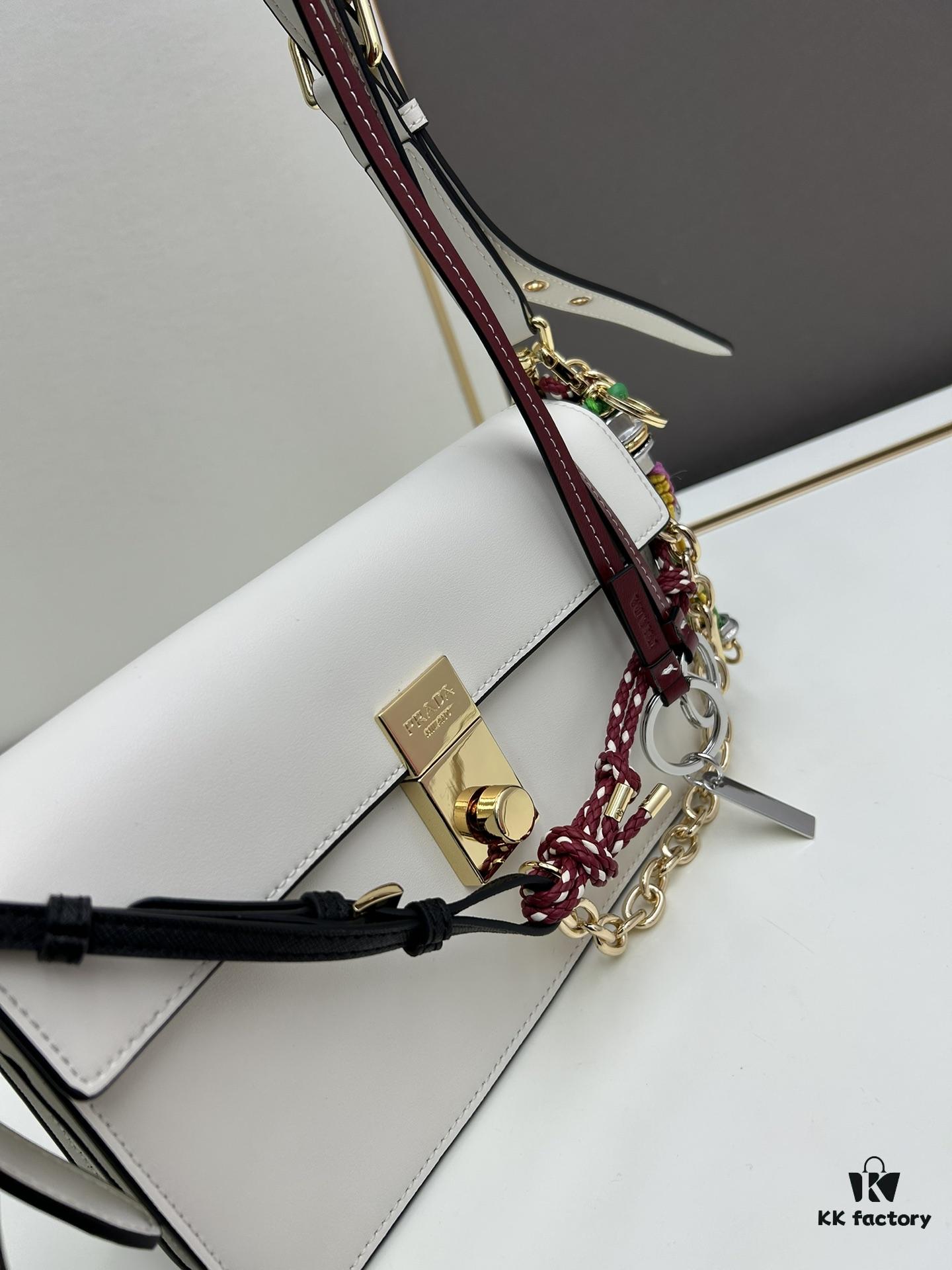 Small PRADA Counter with Gift Box, Celebrity Same Style 🎉 Genuine Leather [Original Quality + Matching Counter Hardware], Soft and Comfortable Touch, Large Capacity