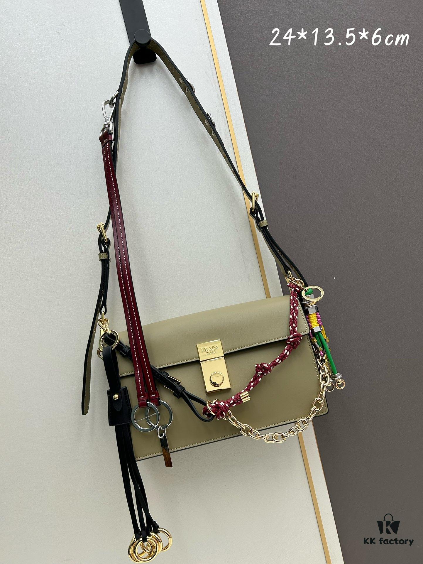 Small PRADA Counter with Gift Box, Celebrity Same Style 🎉 Top-Grade Cowhide [Original Quality + Matching Counter Hardware]