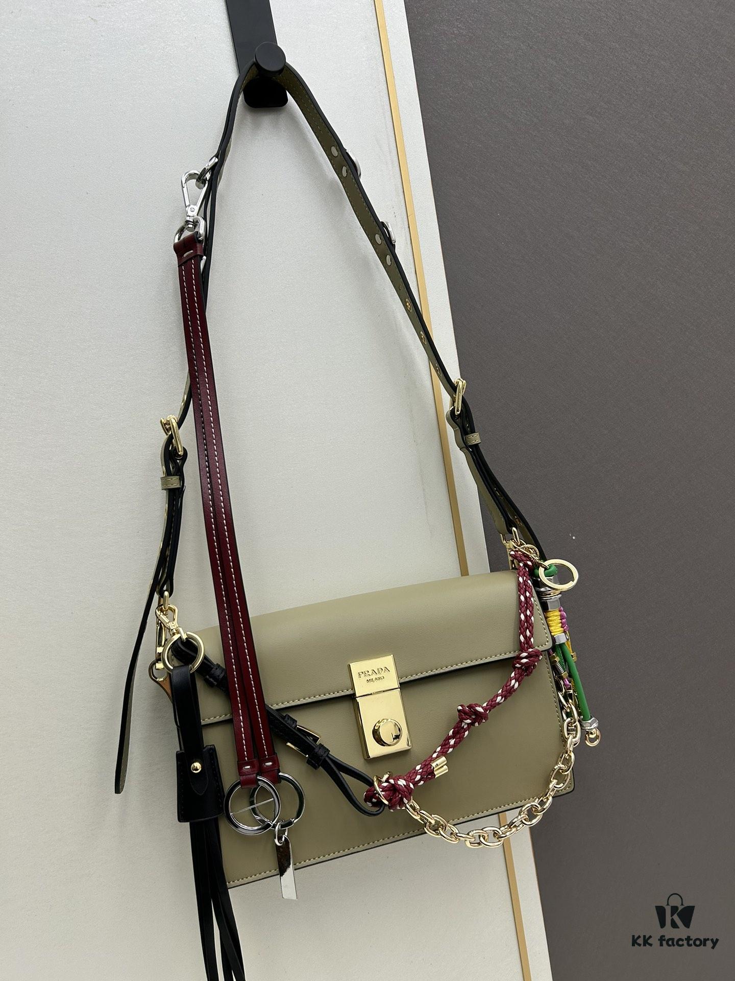 Small PRADA Counter with Gift Box, Celebrity Same Style 🎉 Top-Grade Cowhide [Original Quality + Matching Counter Hardware]