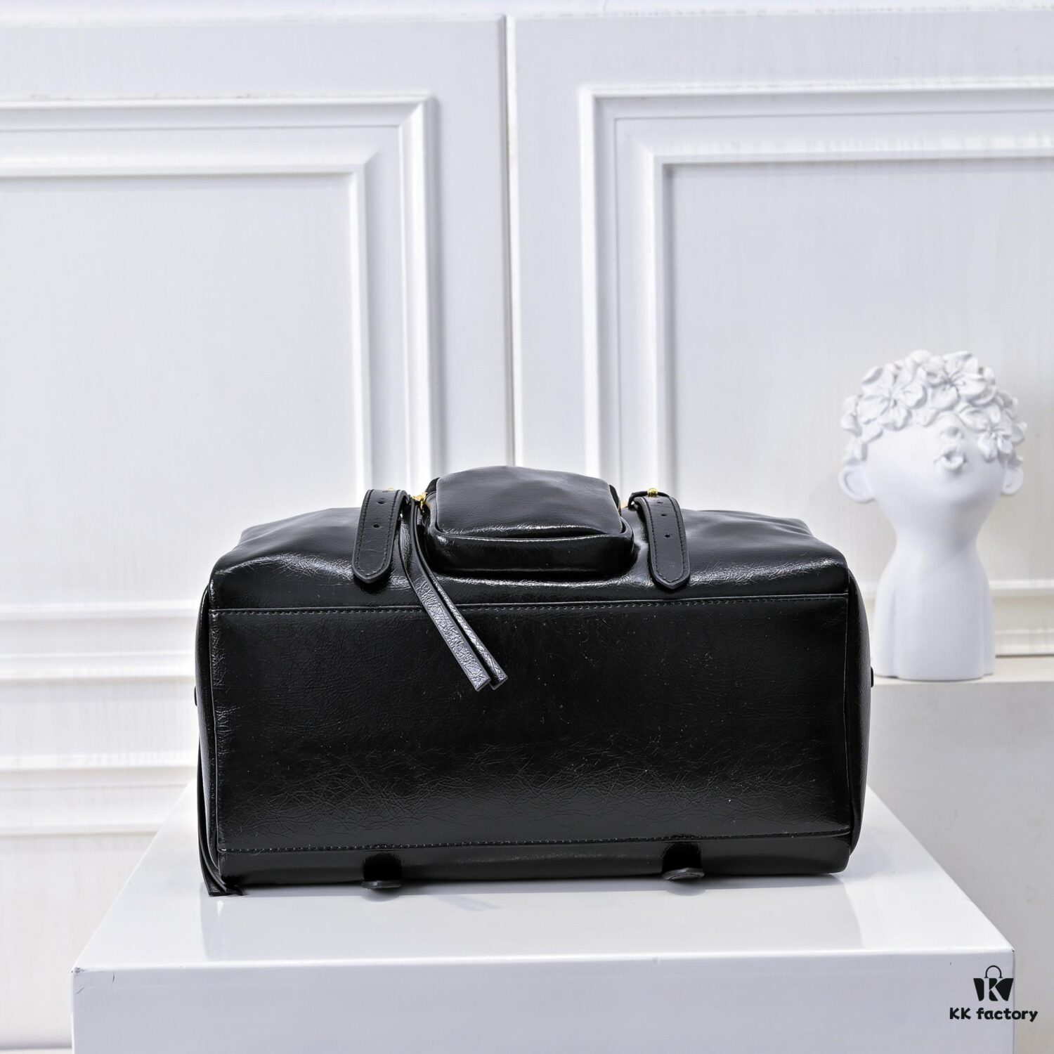 PRADA 2025 Spring New Arrival Oil-Waxed Leather Tote Bag