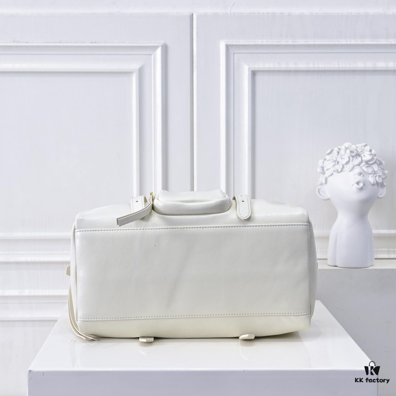 PRADA 2025 Spring New Arrival Oil-Waxed Leather Tote Bag