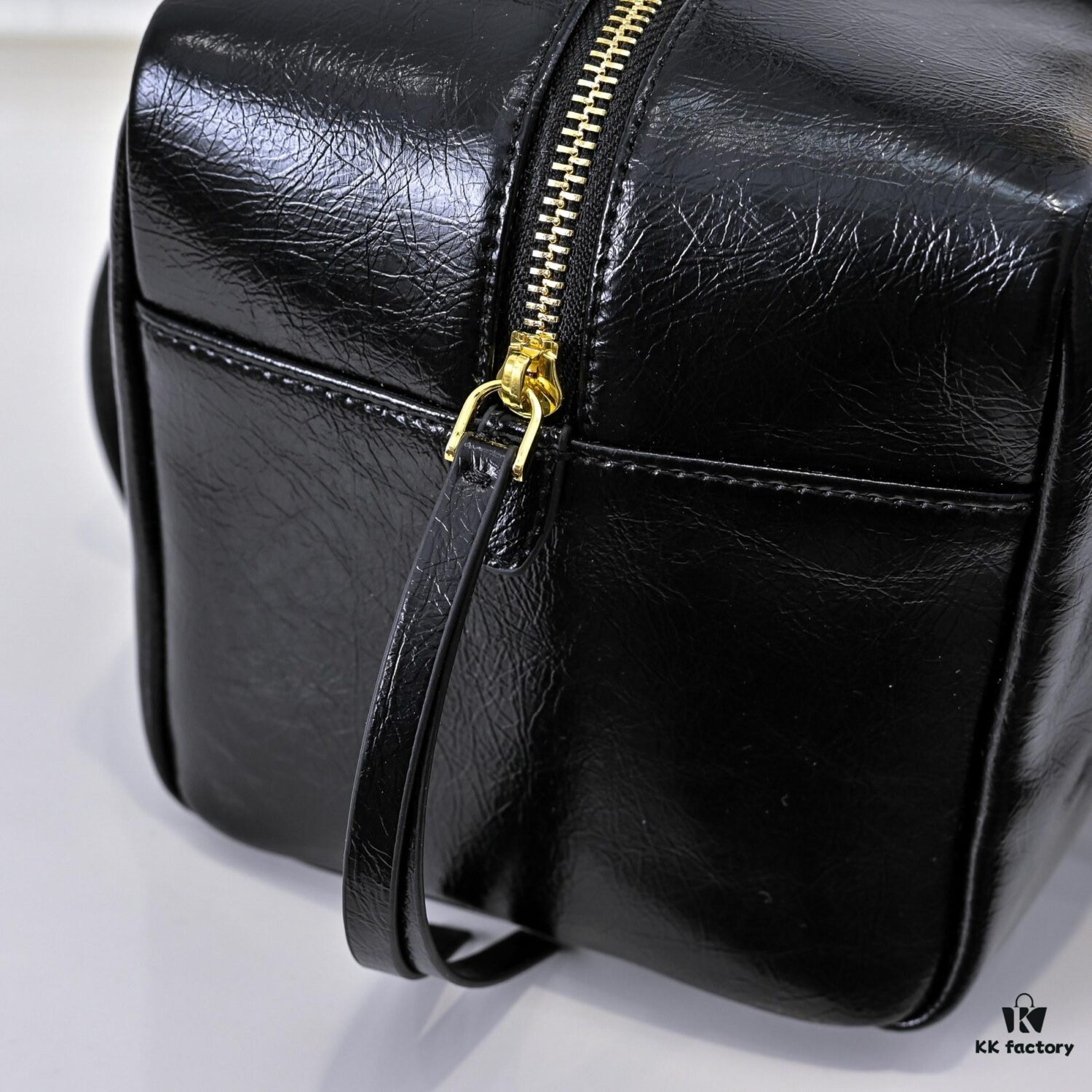 PRADA 2025 Spring New Arrival Oil-Waxed Leather Tote Bag