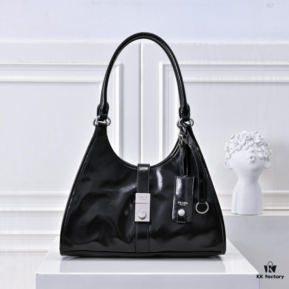 Early Spring 🎉PRADA Counter New Arrival🎉 (All-Leather Series) [Original Order Quality + Matching Store Hardware] Full-Grain Oil-Waxed Calfskin