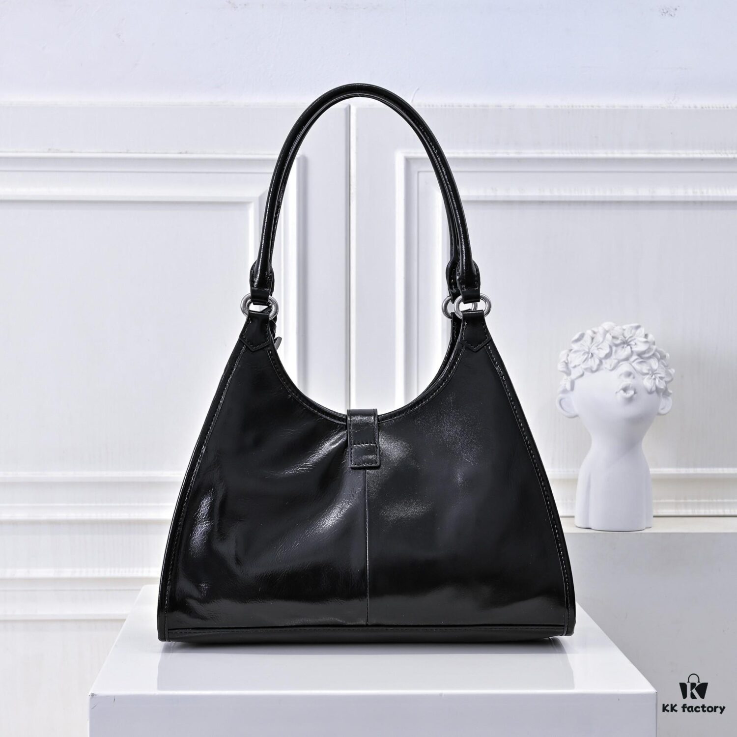 Early Spring 🎉PRADA Counter New Arrival🎉 (All-Leather Series) [Original Order Quality + Matching Store Hardware] Full-Grain Oil-Waxed Calfskin