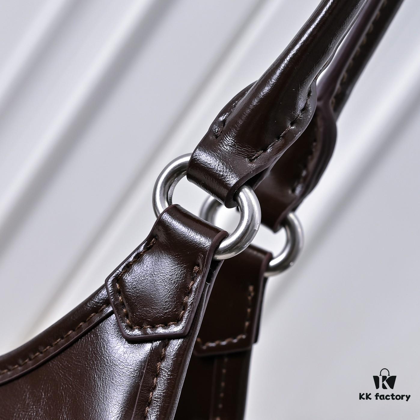 Early Spring 🎉PRADA Counter New Arrival🎉 (All-Leather Series) [Original Order Quality + Matching Store Hardware] Full-Grain Oil-Waxed Calfskin