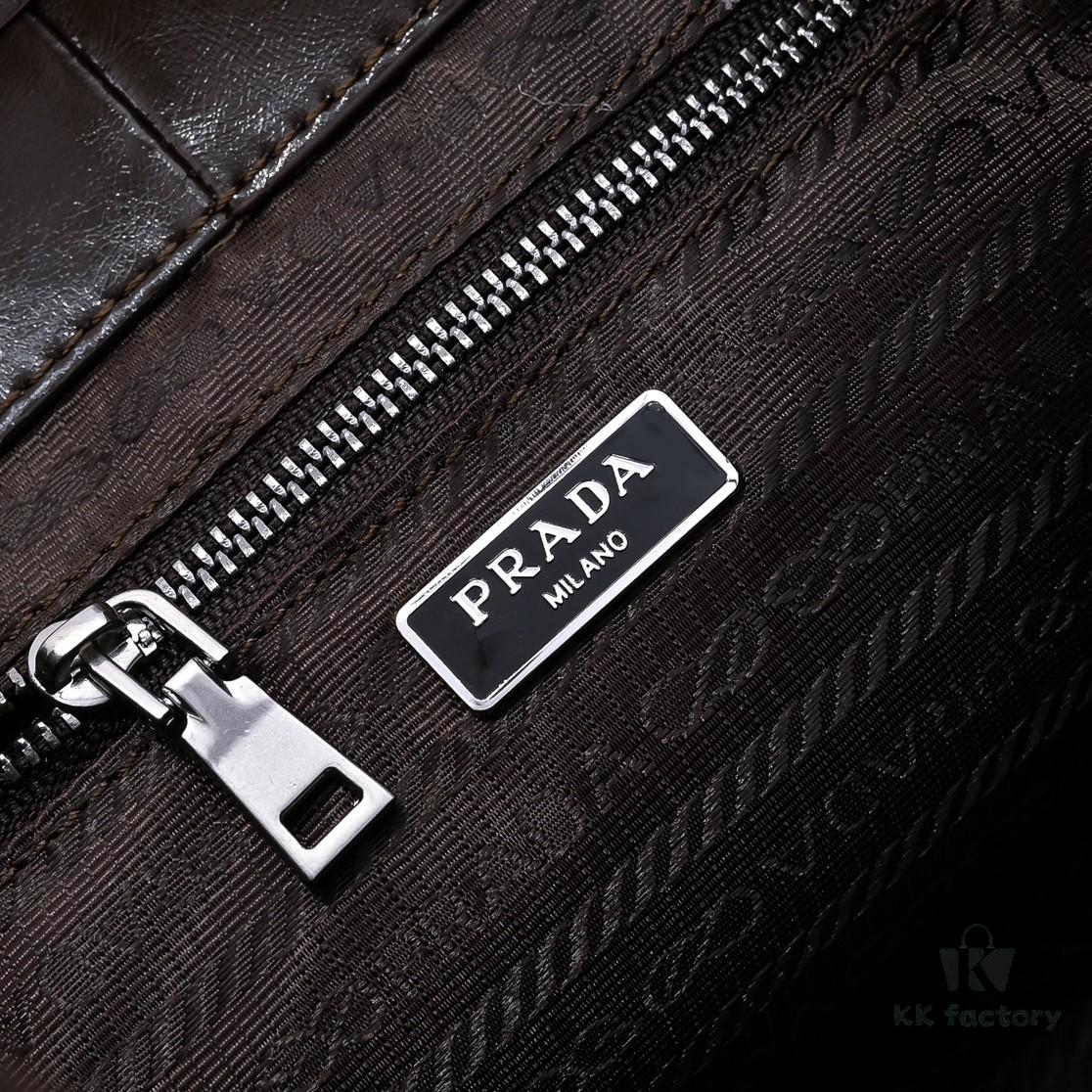 Early Spring 🎉PRADA Counter New Arrival🎉 (All-Leather Series) [Original Order Quality + Matching Store Hardware] Full-Grain Oil-Waxed Calfskin