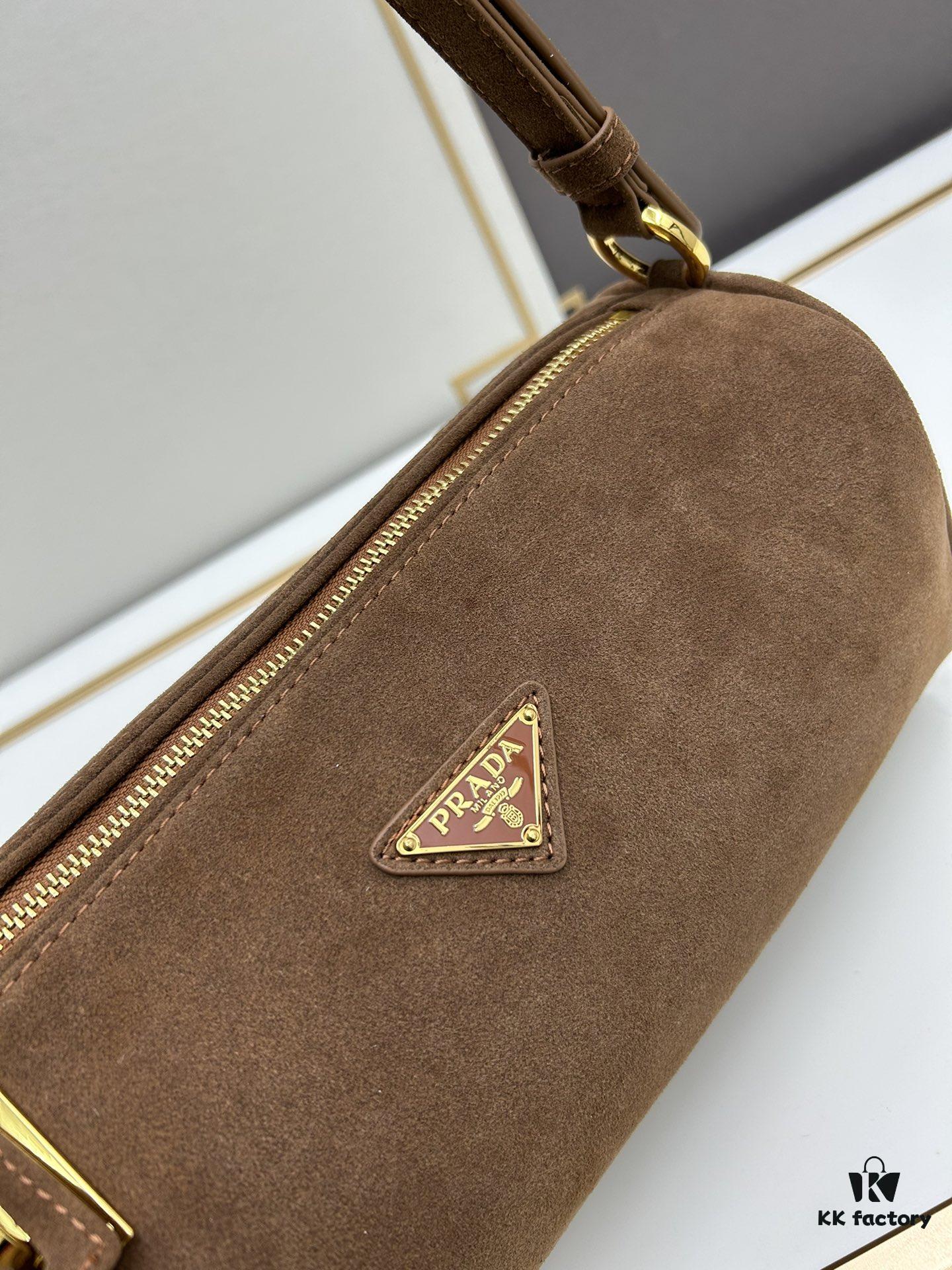 PRADA New Arrival Original Quality Full-Grain Wrinkled Lacquer Calfskin and Suede Lock Bag with Gold-Tone Hardware