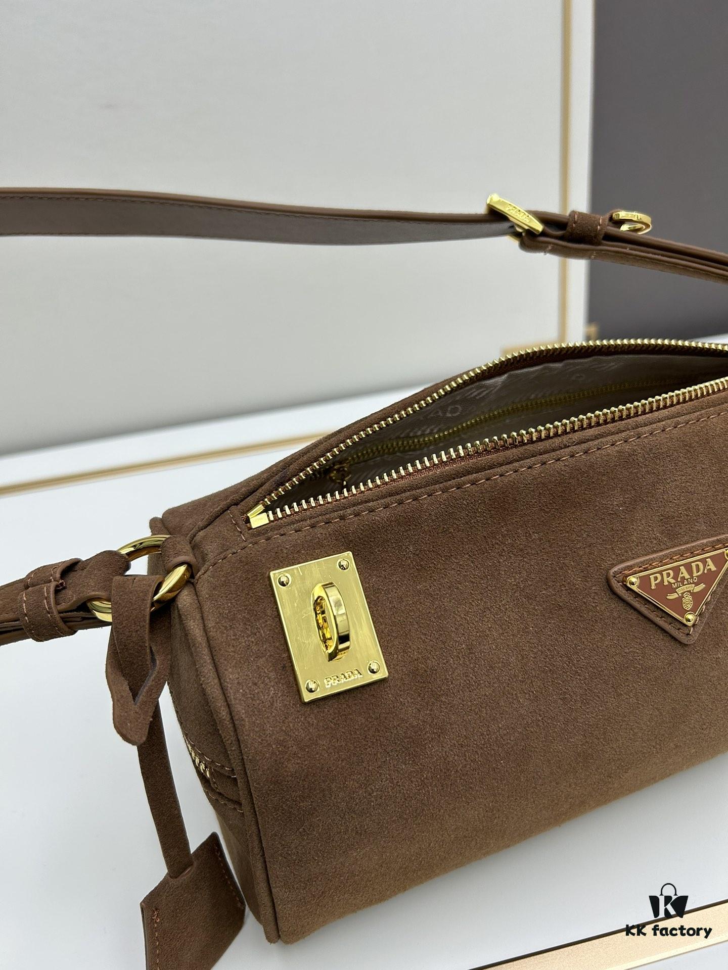 PRADA New Arrival Original Quality Full-Grain Wrinkled Lacquer Calfskin and Suede Lock Bag with Gold-Tone Hardware