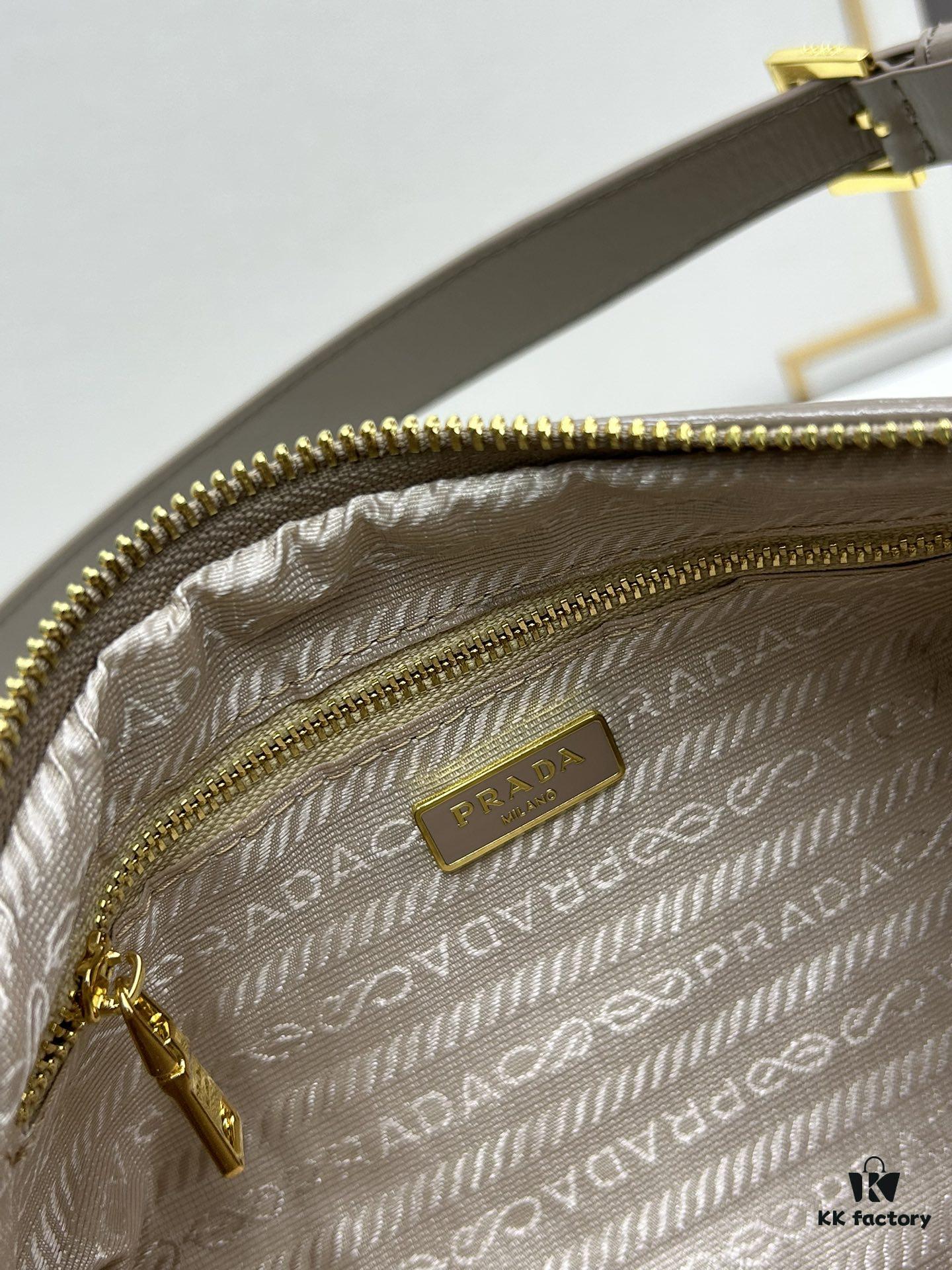 PRADA New Arrival Original Quality Full-Grain Wrinkled Painted Calfskin - Suede Lock Bag