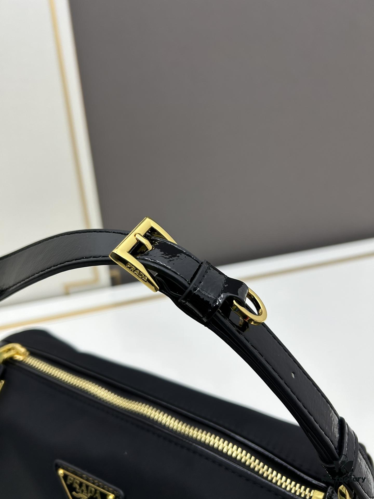 PRADA New Arrival Genuine Top-Grade Full Grain Wrinkled Lacquer Cowhide & Suede Shoulder Bag