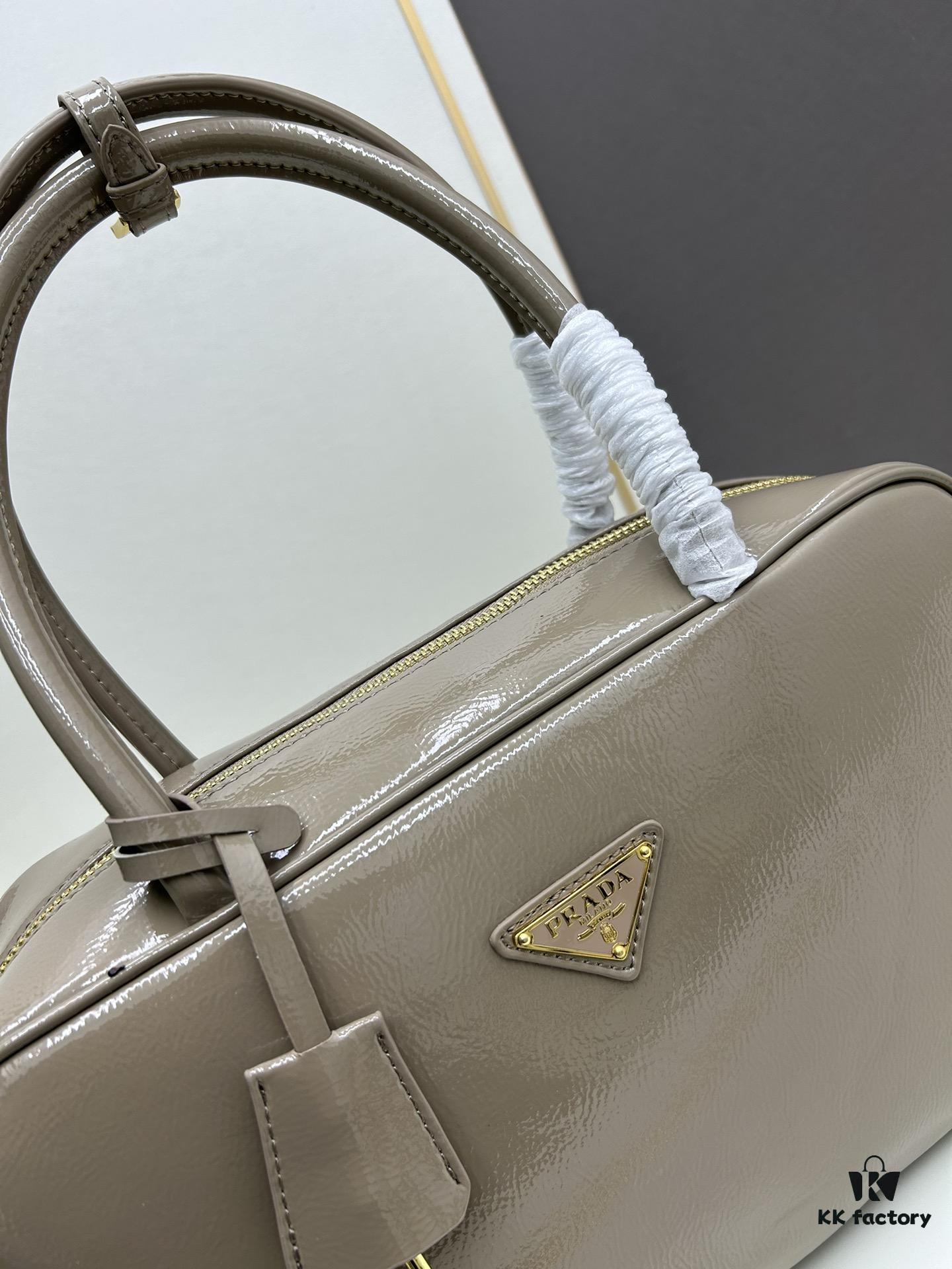 Nylon with Genuine Leather PRADA New Arrival Counter Quality Original Order Level Matching Hardware Recycled Nylon Tote Bag