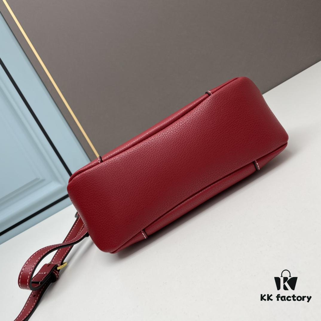 PRADA Bestseller Horn Bag (Leather Shoulder Strap + Chain Crossbody) - Vintage Meets Modern Fashion