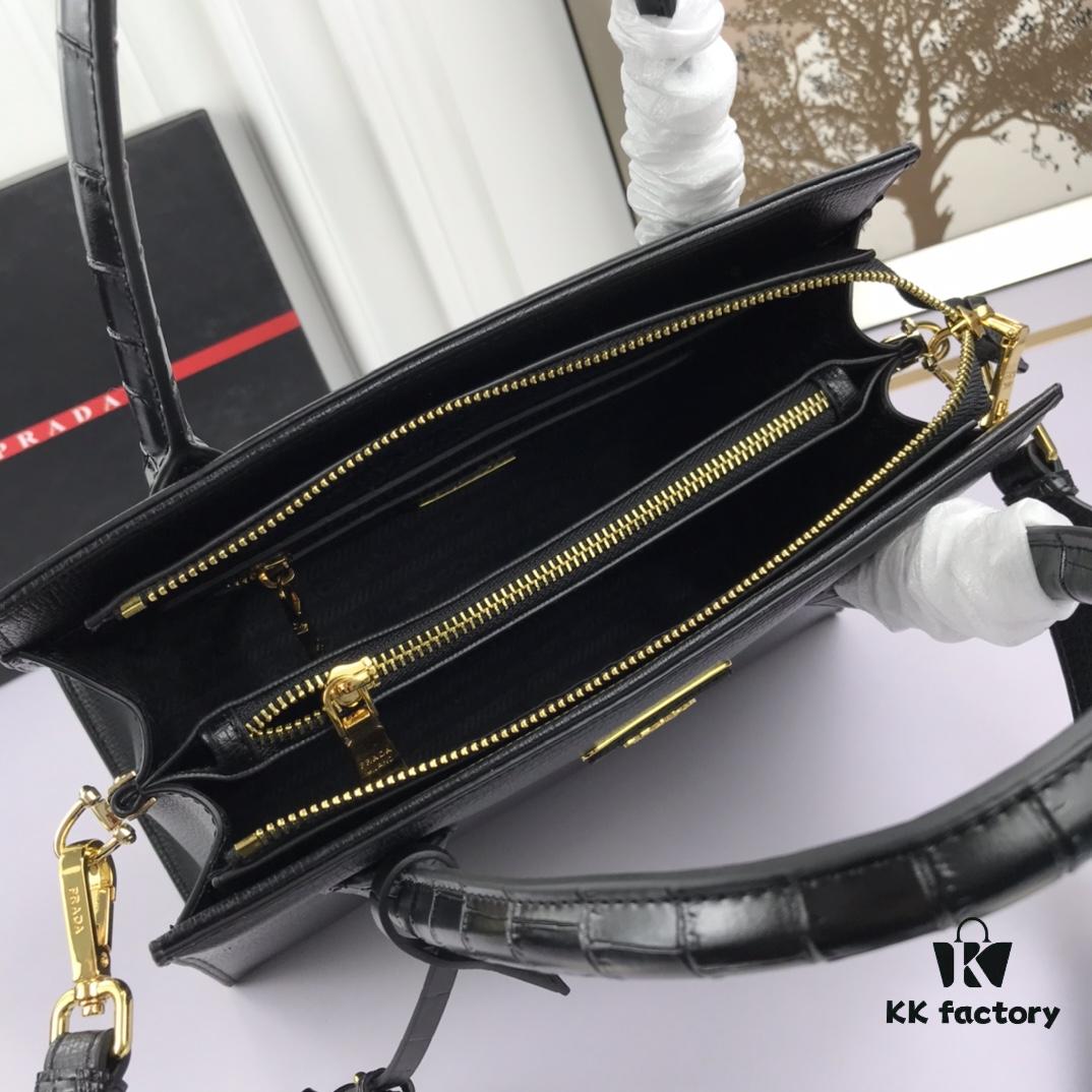 You're the Most Beautiful One – Minimalist and Fashionable Bag for the New Year