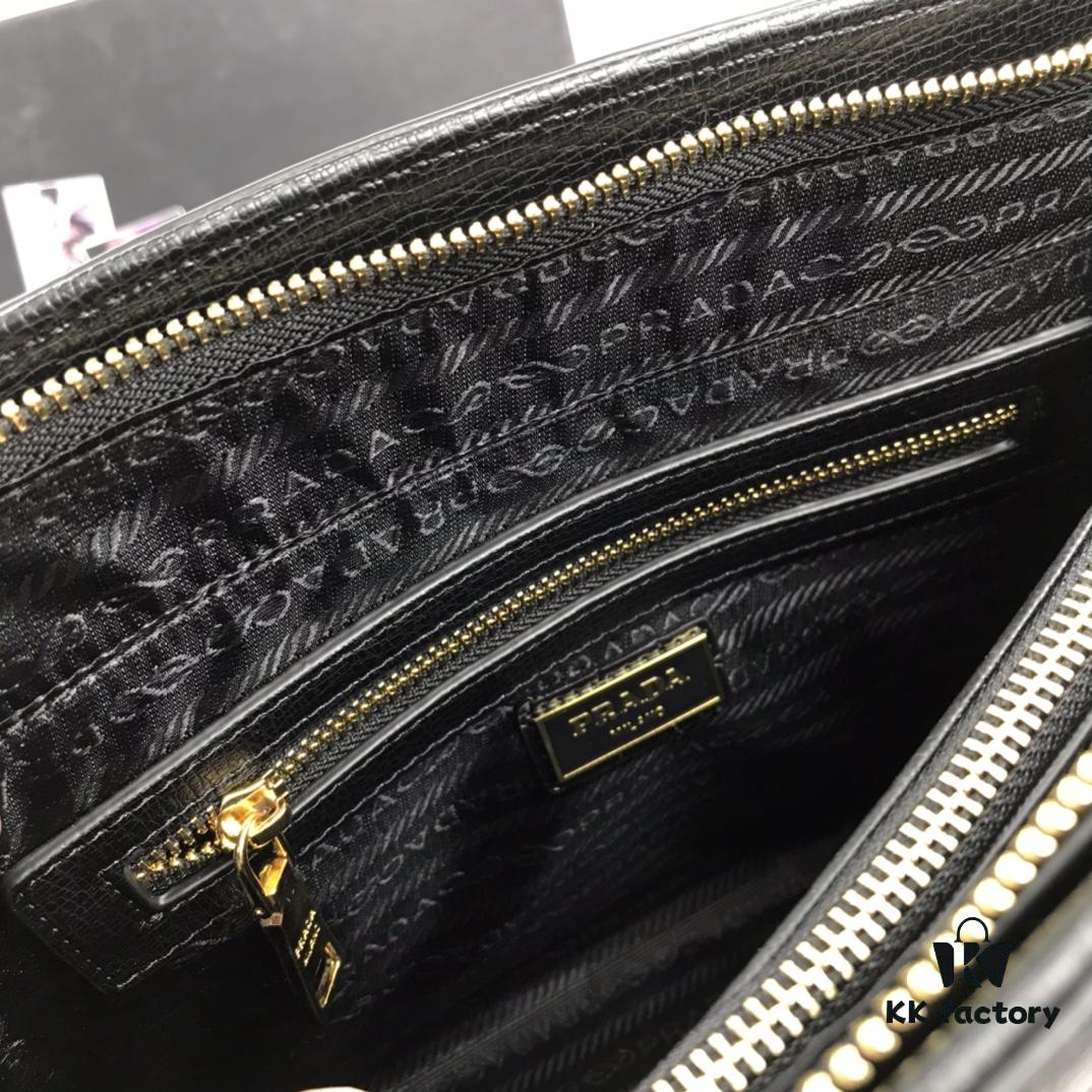 You're the Most Beautiful One – Minimalist and Fashionable Bag for the New Year