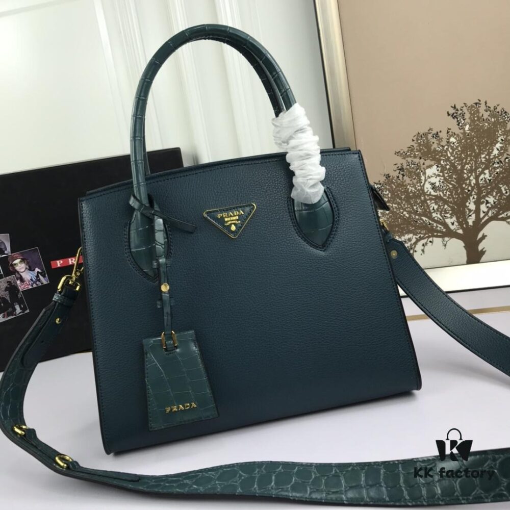 You're the Most Beautiful One – Minimalist and Fashionable Style for a Powerful Start to the Year