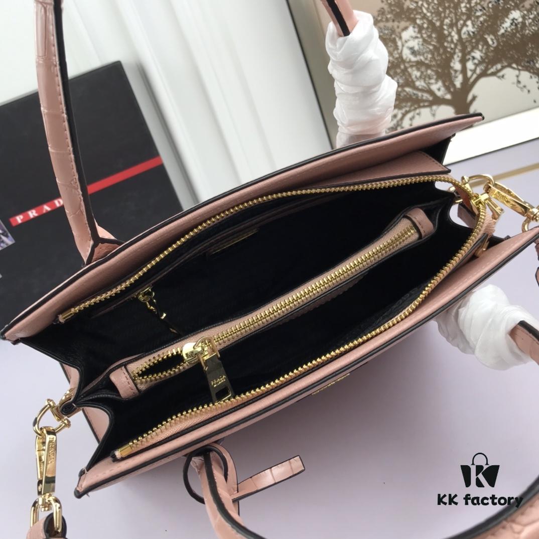 You Are the Most Beautiful – Minimalist and Fashionable Bag for the New Year