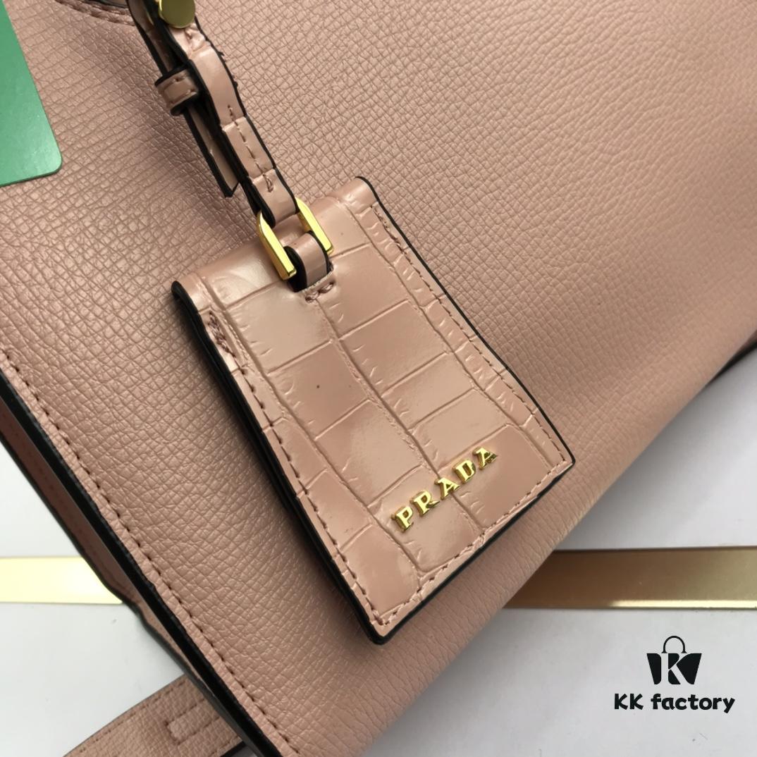 You Are the Most Beautiful – Minimalist and Fashionable Bag for the New Year