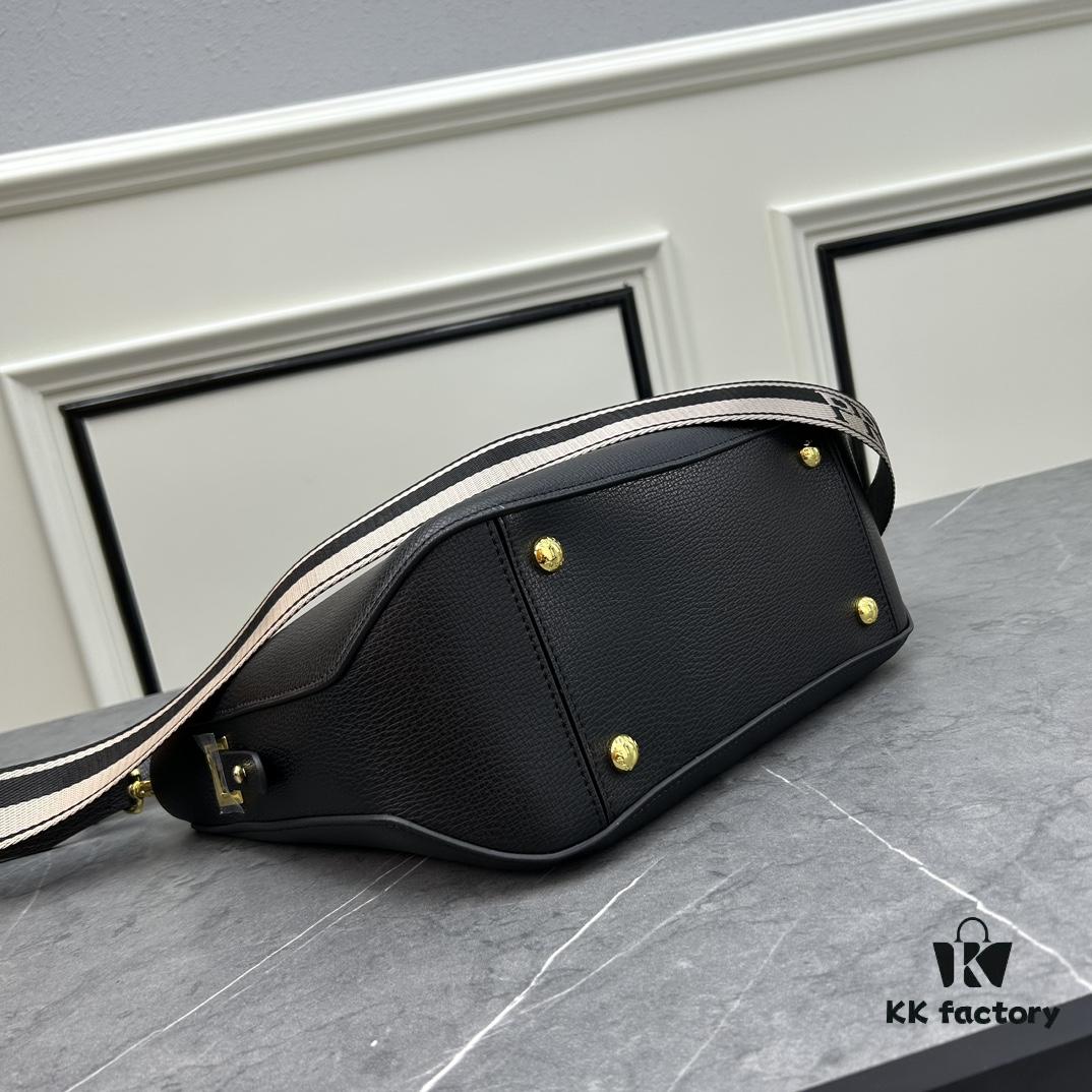 PRADA Mother-Child Bag - Latest Bestseller, Made from Imported Saffiano Leather, Double Leather Top Handles, Detachable and Adjustable Wide Leather Shoulder Strap, Two Exterior Zip Pockets, Classic Galleria Tote Design