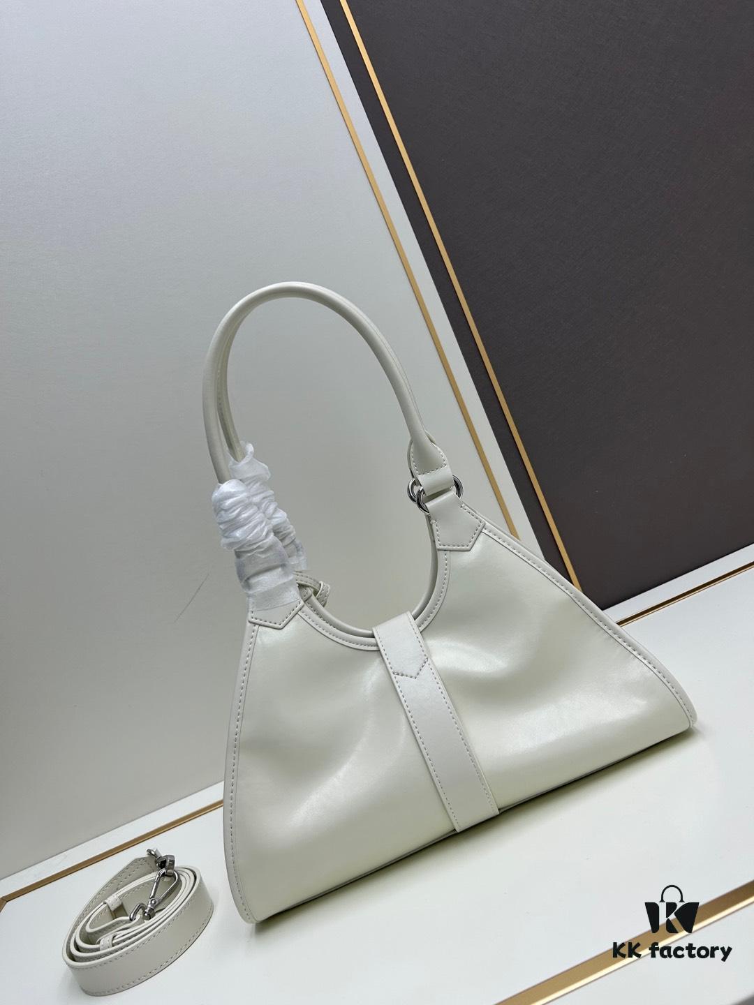 PRADA Counter New Arrival (Full Leather Series) — Original Order Quality with Authentic Hardware, Top-Grade Oil-Waxed Cowhide