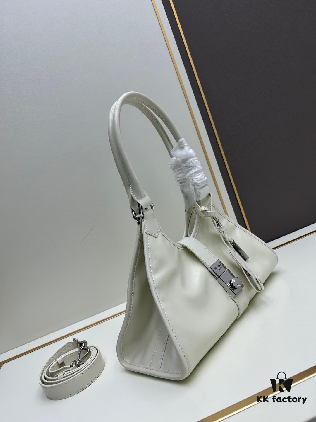 PRADA Counter New Arrival (Full Leather Series) — Original Order Quality with Authentic Hardware, Top-Grade Oil-Waxed Cowhide