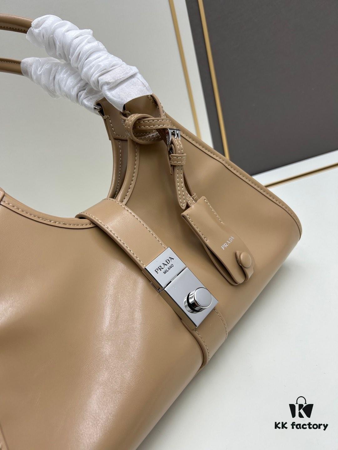 PRADA New Arrival Shoulder Bag (Full Leather Series) - Premium Top-Grain Oil-Waxed Calfskin, Adjustable Handle, Detachable Keychain, Zipper & Lock Closure