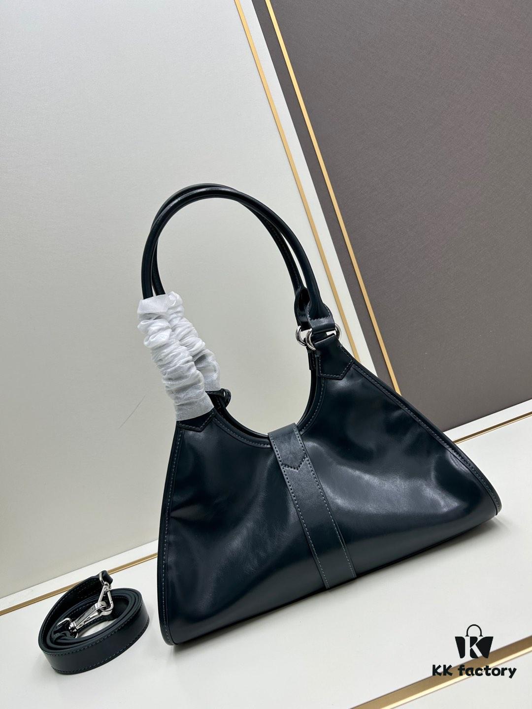 PRADA Counter New Arrival (Full Leather Series) — Original Quality with Authentic Hardware, Full-Grain Wax Oil Cowhide