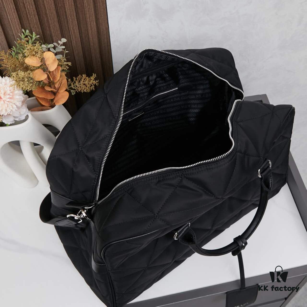 Prada New Re-Nylon Travel Bag for Men and Women – Quilted Recycled Nylon with Iconic Design