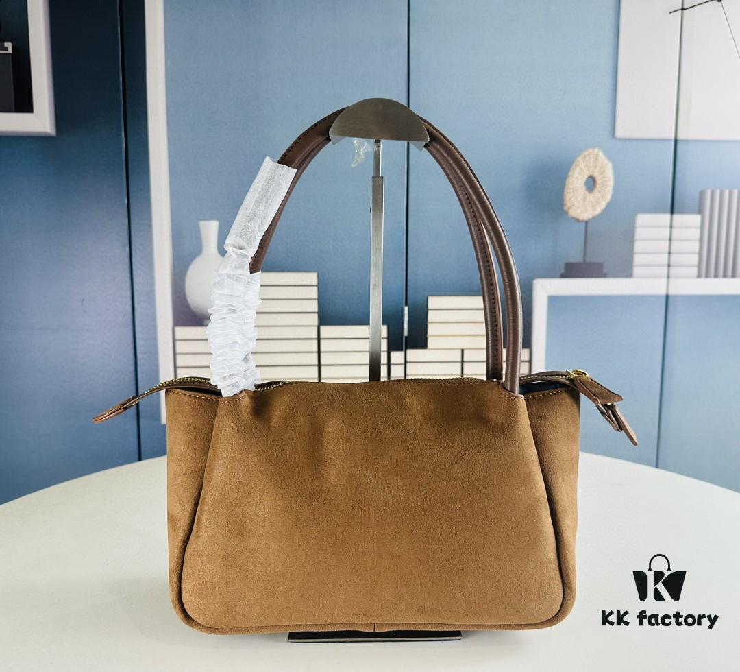 New Arrival Autumn-Winter Prada FW Collection – Sophisticated Brown Tones Exude Warmth and Elegance