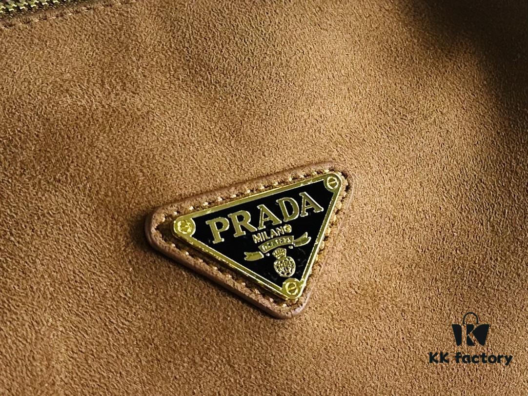 New Arrival Autumn-Winter Prada FW Collection – Sophisticated Brown Tones Exude Warmth and Elegance