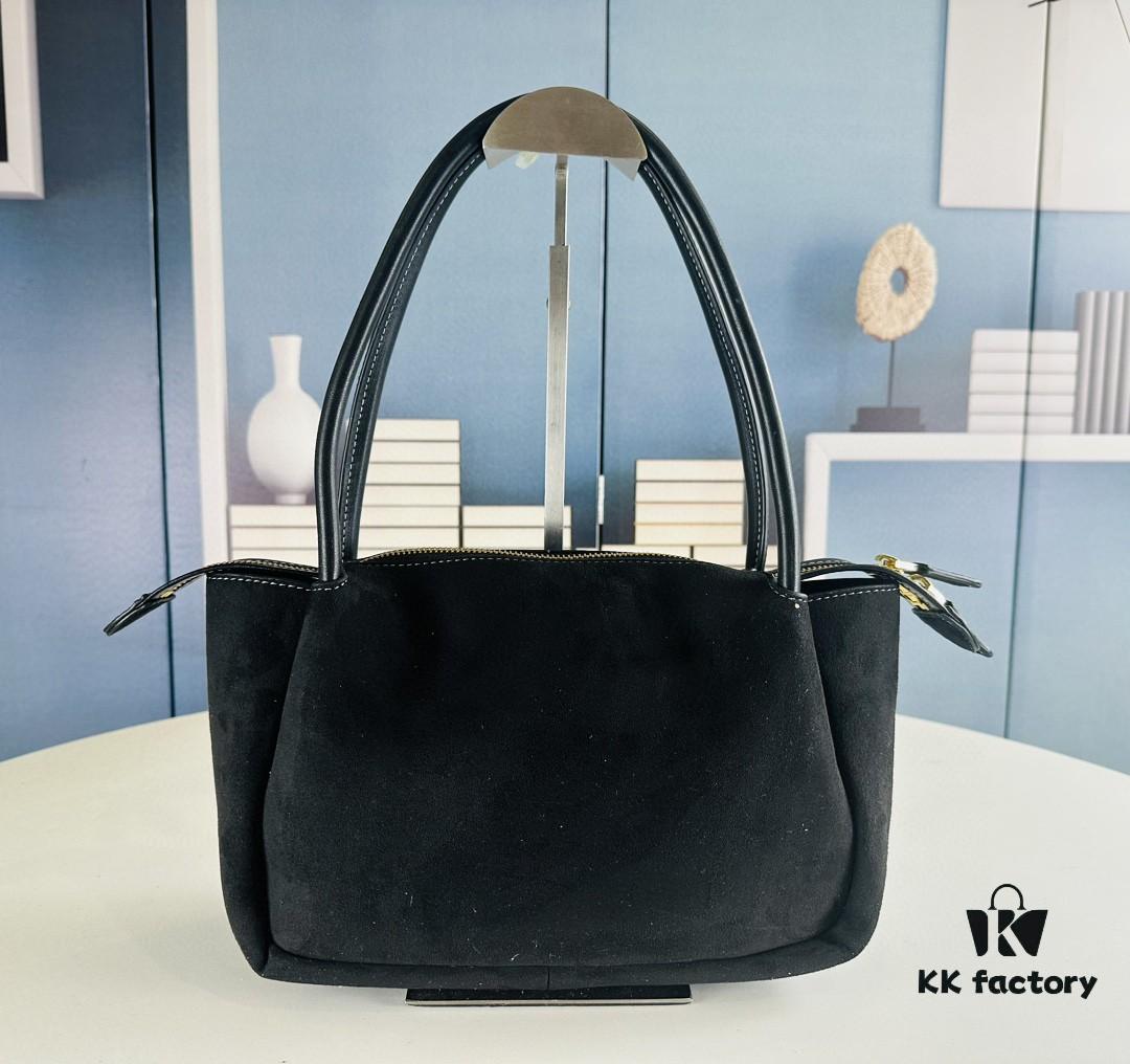 New Fall/Winter Prada Arrival – Sophisticated Brown Tones Exude Warmth and Elegance