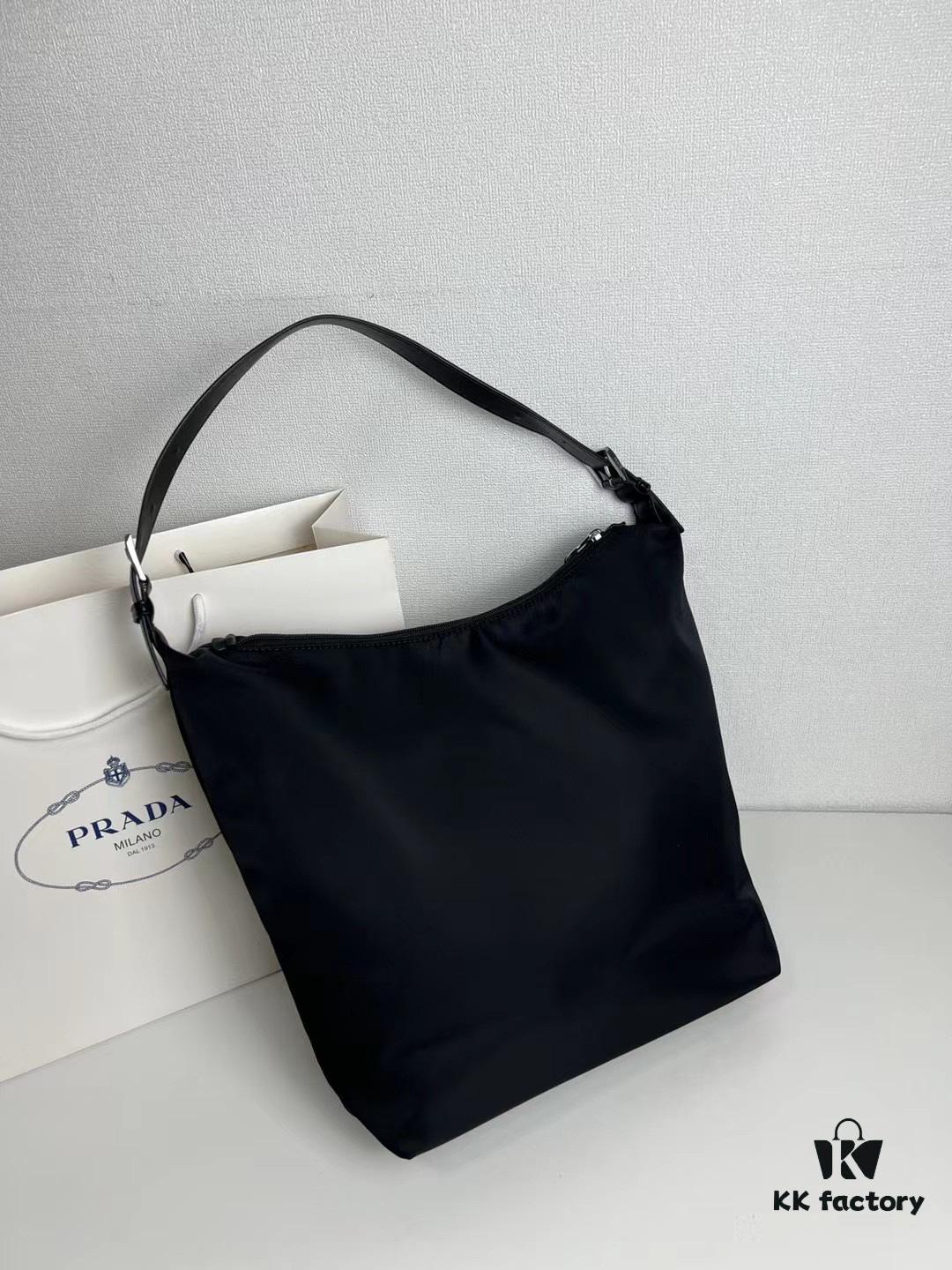 Prada Hobo Vintage Shoulder Bag, 28*30cm