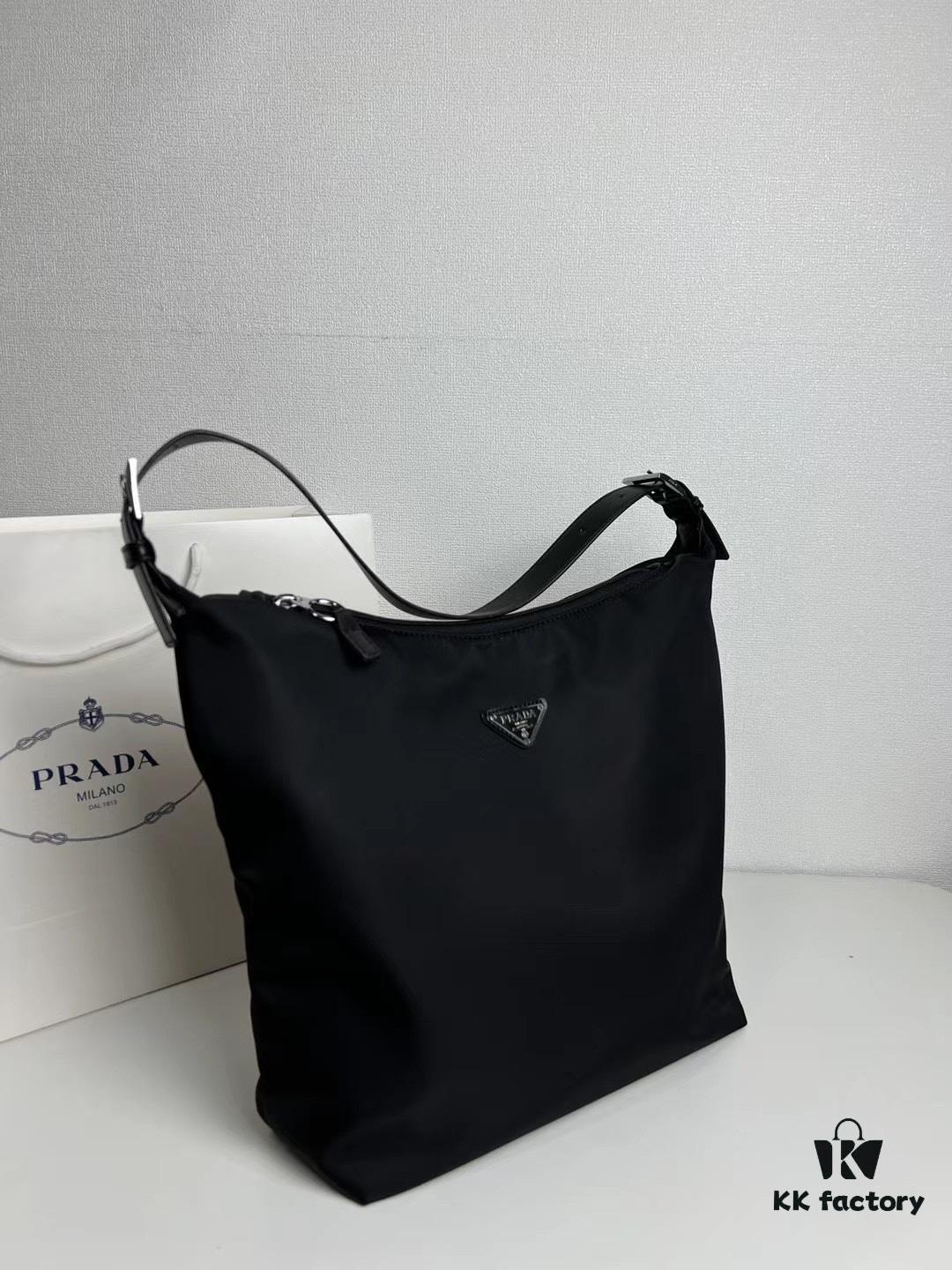 Prada Hobo Vintage Shoulder Bag, 28*30cm