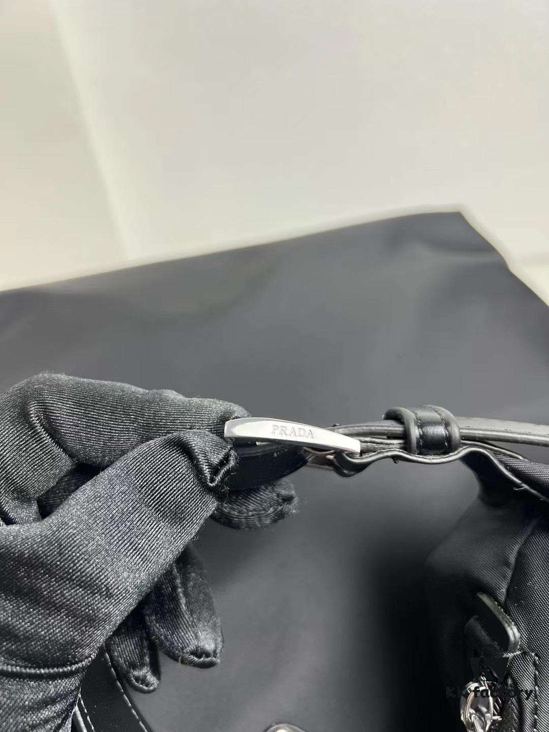 Prada Hobo Vintage Shoulder Bag, 28*30cm