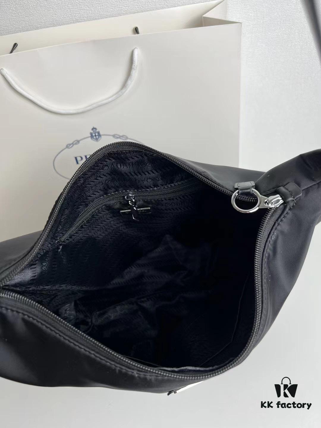 Prada Hobo Vintage Shoulder Bag, 28*30cm