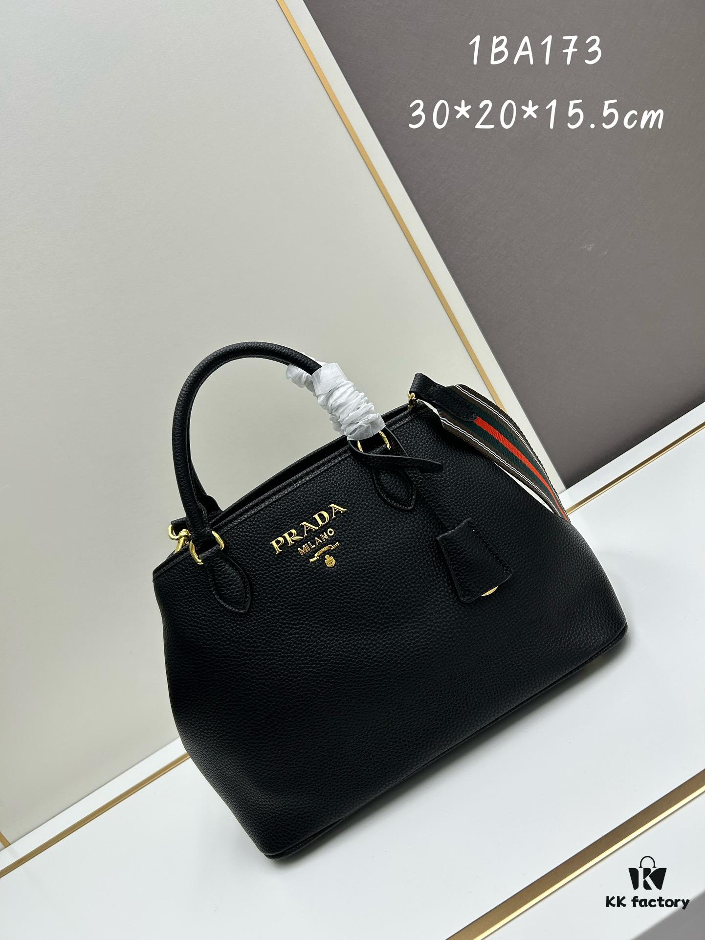 🔥High-Quality Retail🔥 Prada [PRADA] Classic Retro Handbag - Large Size
