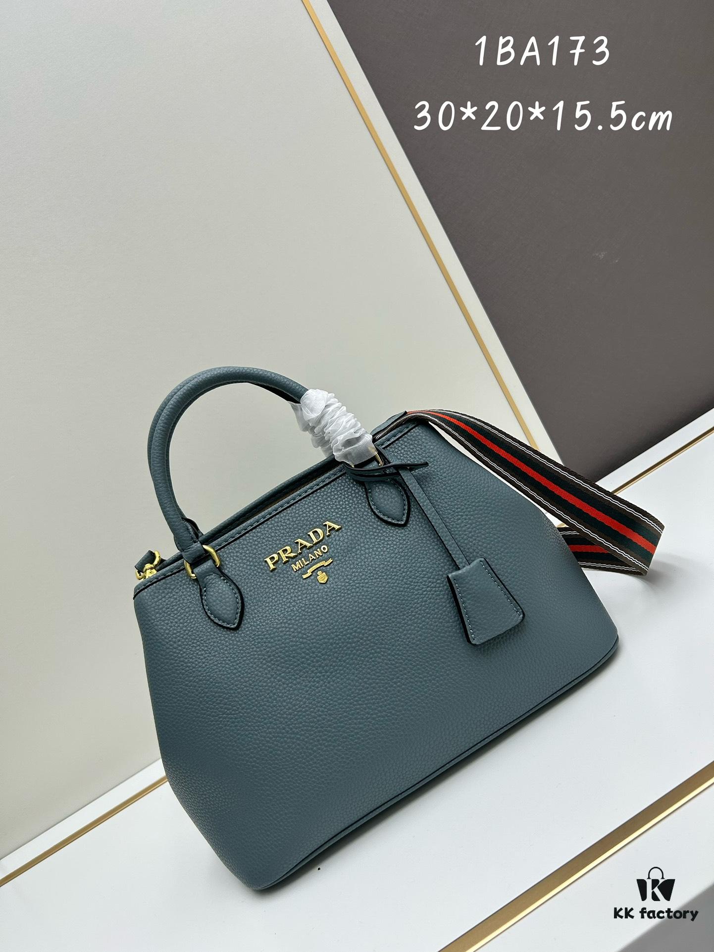 🔥High-Quality Retail🔥 Prada [PRADA] Classic Retro Handbag - Large Size