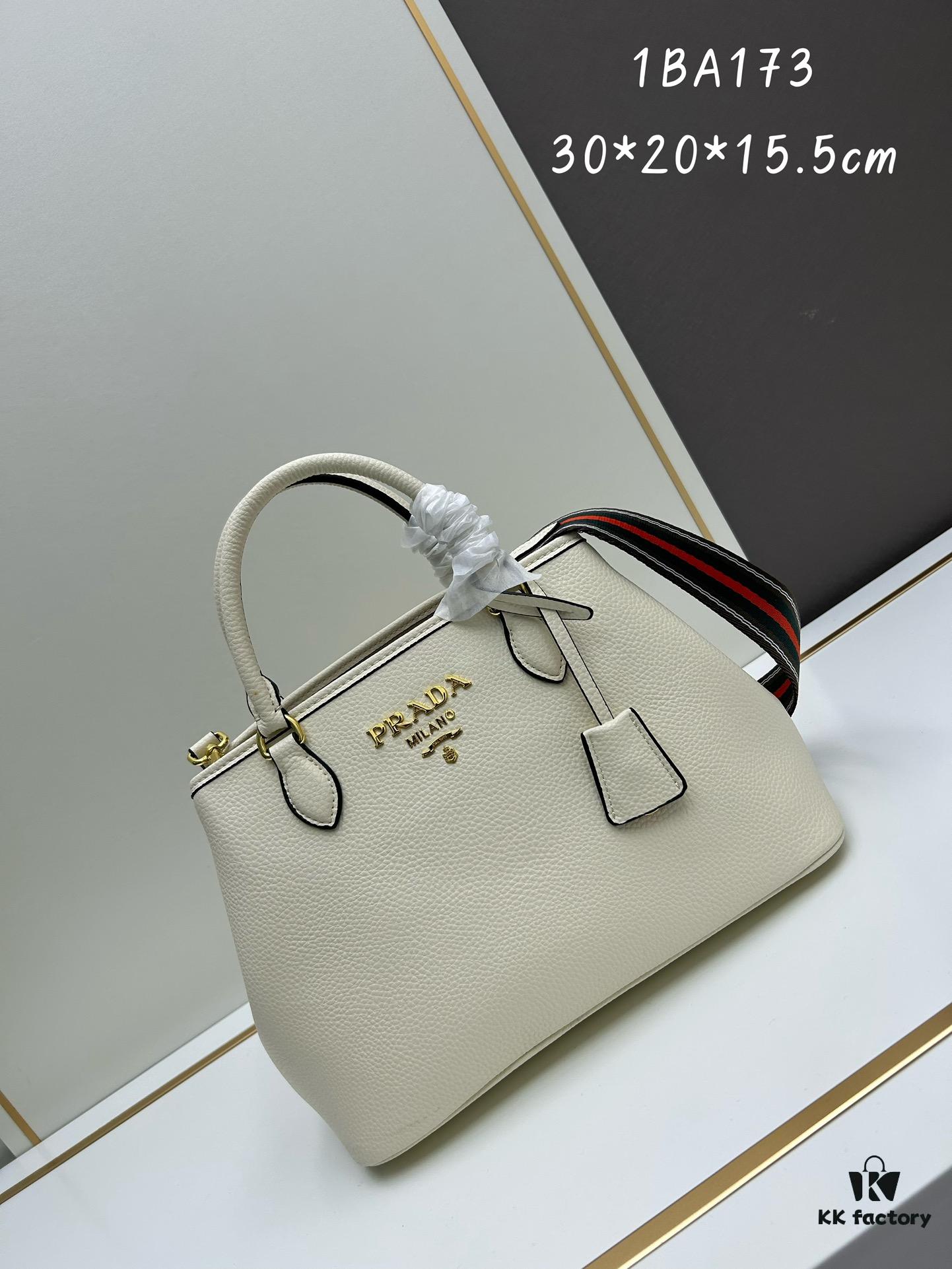 🔥High-Quality Retail🔥 Prada [PRADA] Classic Retro Handbag - Large Size