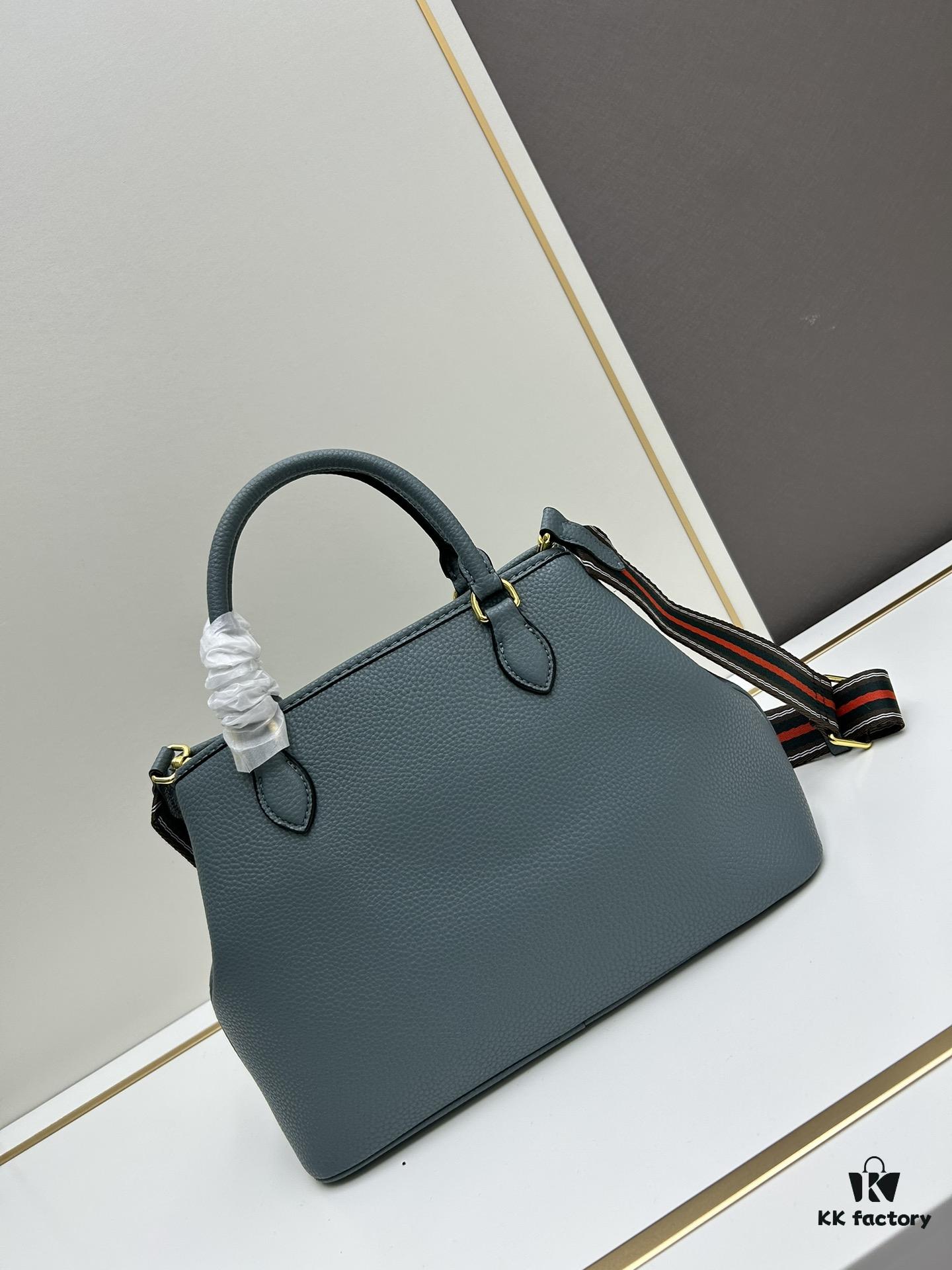 PRADA Classic Retro Handbag - Large Size, High-Quality Full-Grain Coarse Crispy Calfskin, Removable and Adjustable Strap, Multi-Way Carry (Handheld/Shoulder/Crossbody)