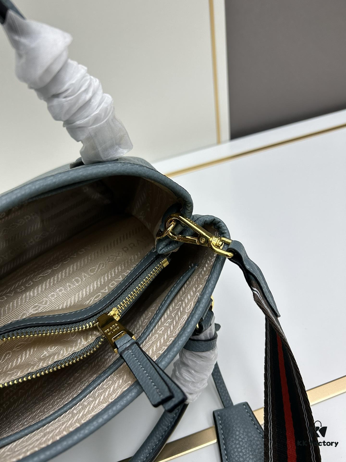 PRADA Classic Retro Handbag - Large Size, High-Quality Full-Grain Coarse Crispy Calfskin, Removable and Adjustable Strap, Multi-Way Carry (Handheld/Shoulder/Crossbody)