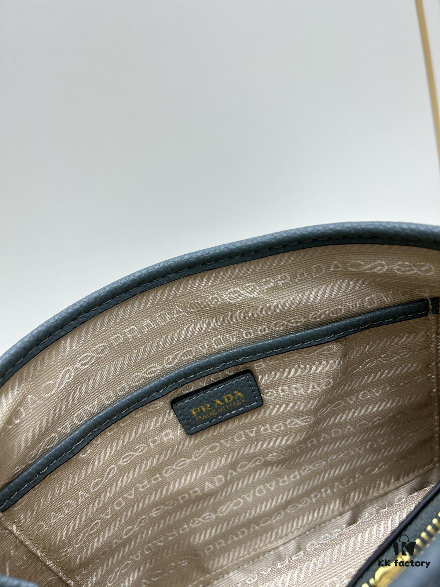 PRADA Classic Retro Handbag - Large Size, High-Quality Full-Grain Coarse Crispy Calfskin, Removable and Adjustable Strap, Multi-Way Carry (Handheld/Shoulder/Crossbody)