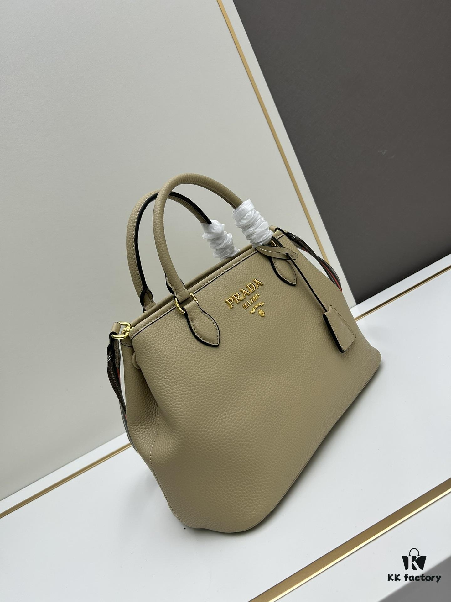 PRADA High-Quality Cabinet Classic Retro Handbag - Large Size