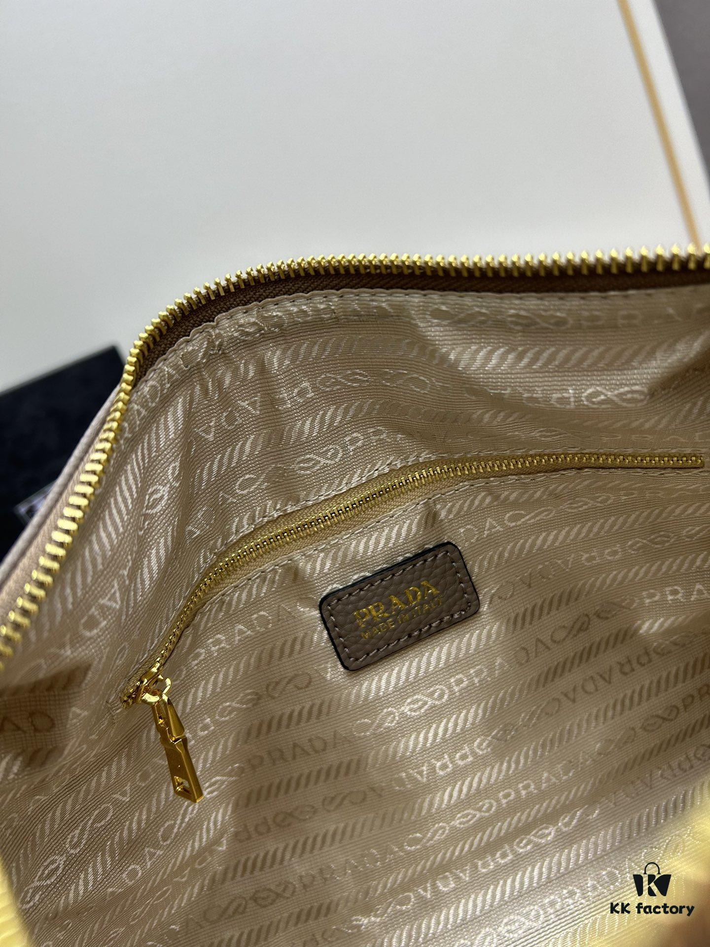 PRADA - Bestseller Recommendation: Fashionable Casual Style, New Arrival Imported Coarse Crocodile-Textured Calfskin with Original Hardware, Top-Quality Craftsmanship, Unique and Luxurious Design