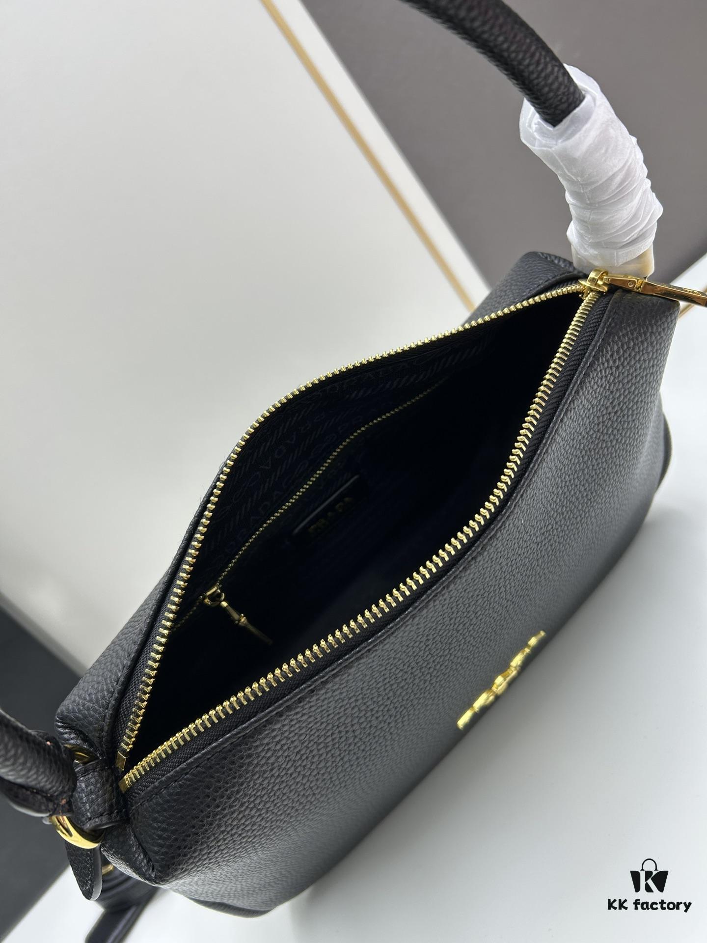 PRADA - Bestseller Recommendation: Fashionable Casual Style, Newest Imported Rough Clematis Leather with Original Hardware, Top Craftsmanship, Unique and Elegant Luxury Design