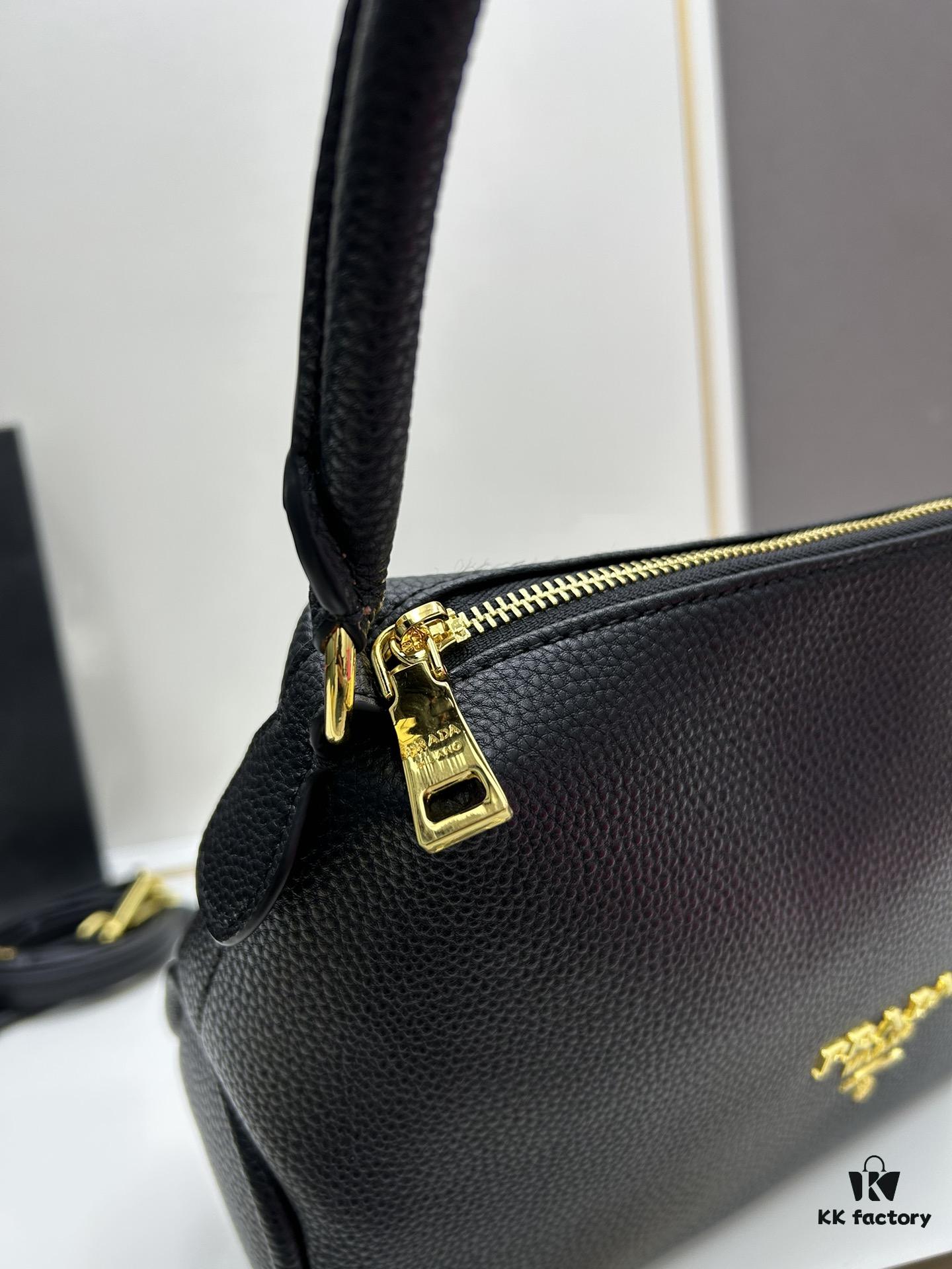 PRADA - Bestseller Recommendation: Fashionable Casual Style, Newest Imported Rough Clematis Leather with Original Hardware, Top Craftsmanship, Unique and Elegant Luxury Design