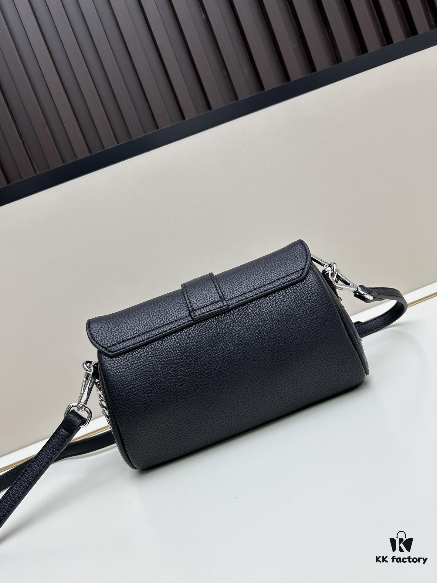 Exclusive Launch - High-Quality Prada-Style Lock Bag ✨ Pillow Top Handle Bag, Genuine Palm Grain Leather, Smooth Oiled Edges, Premium Craftsmanship, Thick and Soft Leather