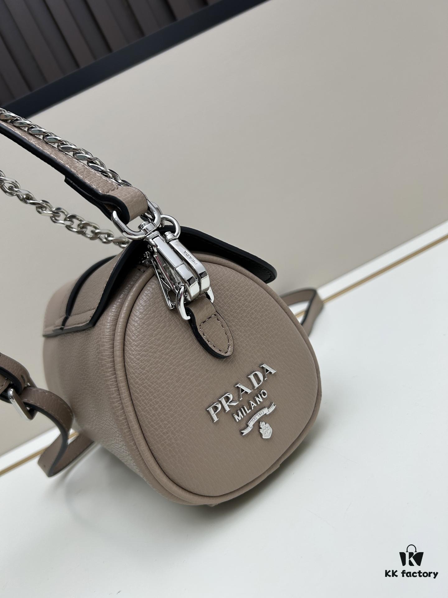 Exclusive Launch - High-Quality Prada-style Lock Bag, Palm Grain Leather, Soft and Durable, Adjustable Chain & Strap