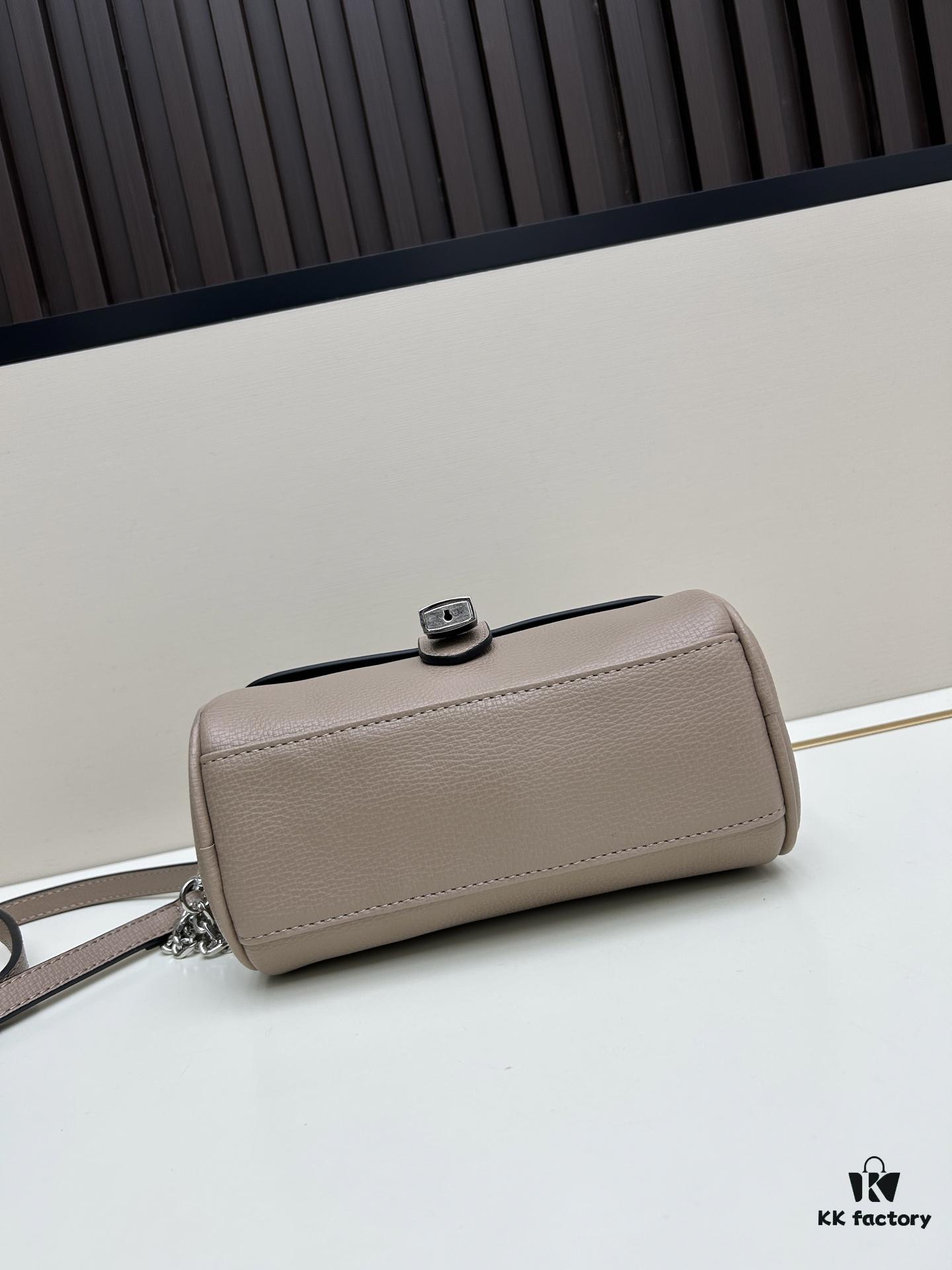 Exclusive Launch - High-Quality Prada-style Lock Bag, Palm Grain Leather, Soft and Durable, Adjustable Chain & Strap